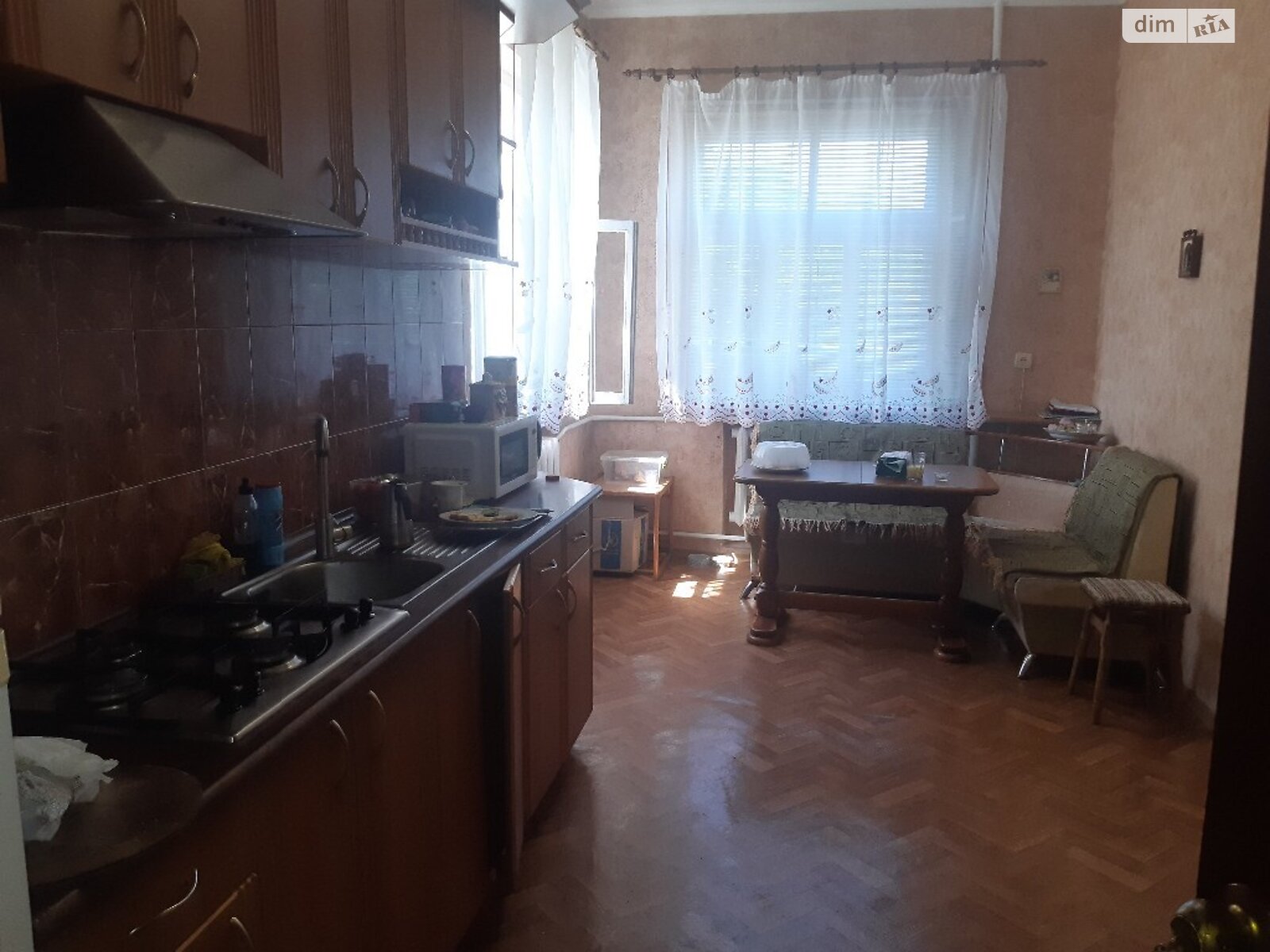 двухэтажный дом с балконом, 323.2 кв. м, кирпич. Продажа в Терновке фото 1 двухэтажный дом с балконом, 323.2 кв. м, кирпич. Продажа в Терновке фото 1