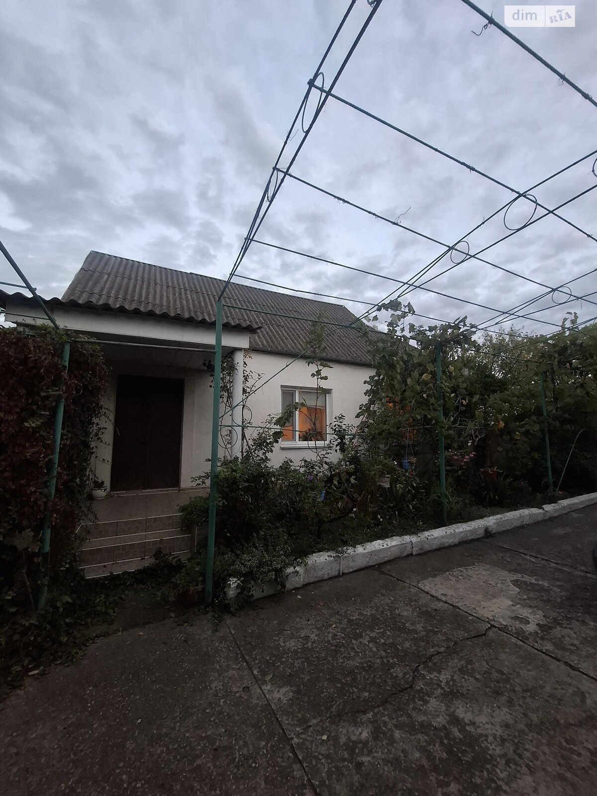одноэтажный дом с гаражом, 74 кв. м, кирпич. Продажа в Николаеве район Терновка фото 1 одноэтажный дом с гаражом, 74 кв. м, кирпич. Продажа в Николаеве район Терновка фото 1