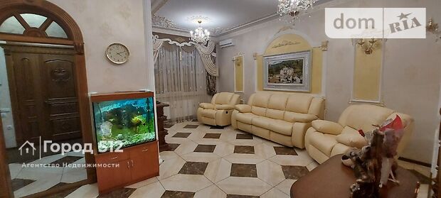 трехэтажный дом с подвалом, 338.5 кв. м, кирпич. Продажа в Николаеве район Центр фото 1