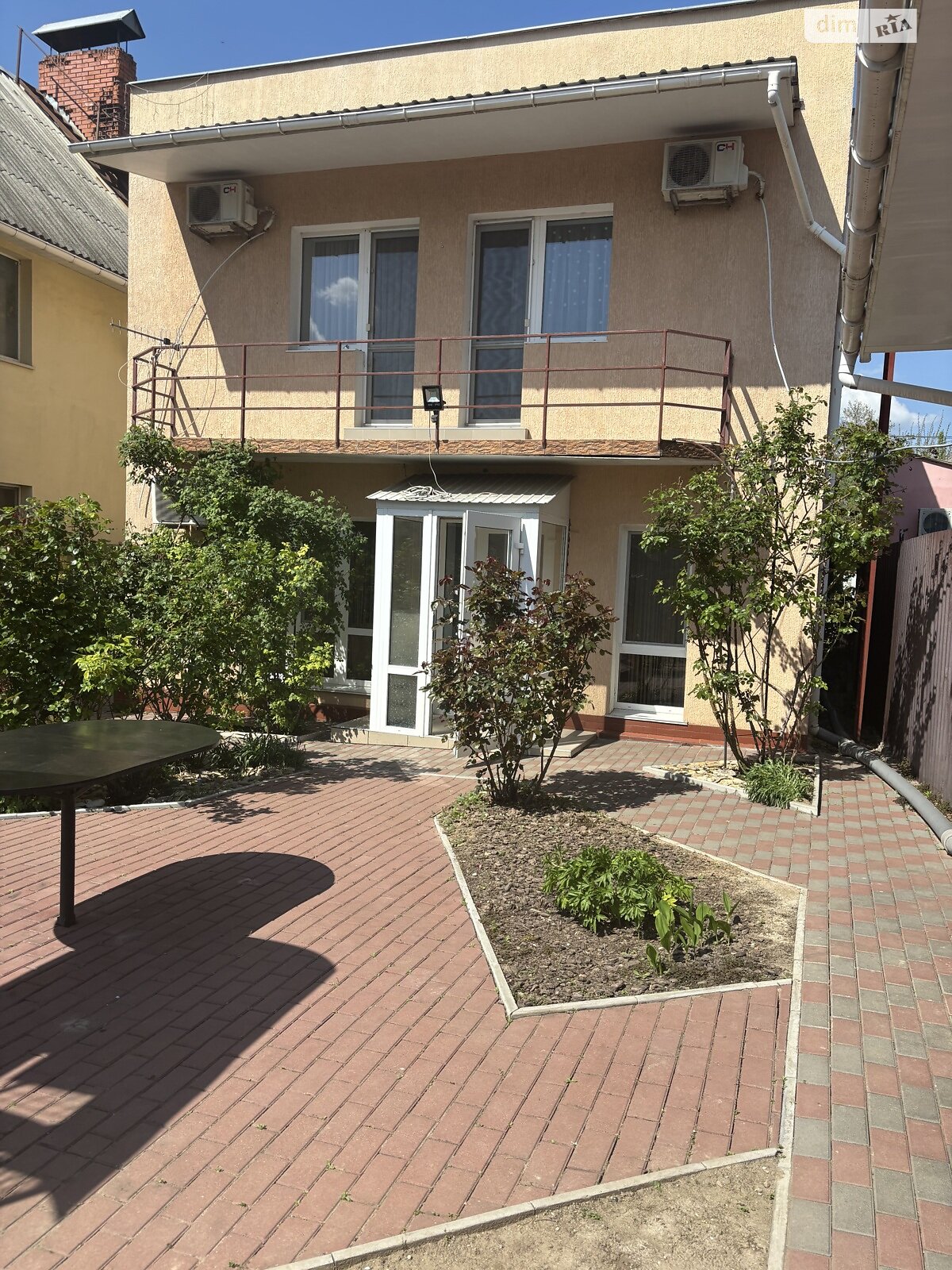 двухэтажный дом, 140 кв. м, кирпич. Продажа в Николаеве район Центр фото 1 двухэтажный дом, 140 кв. м, кирпич. Продажа в Николаеве район Центр фото 1