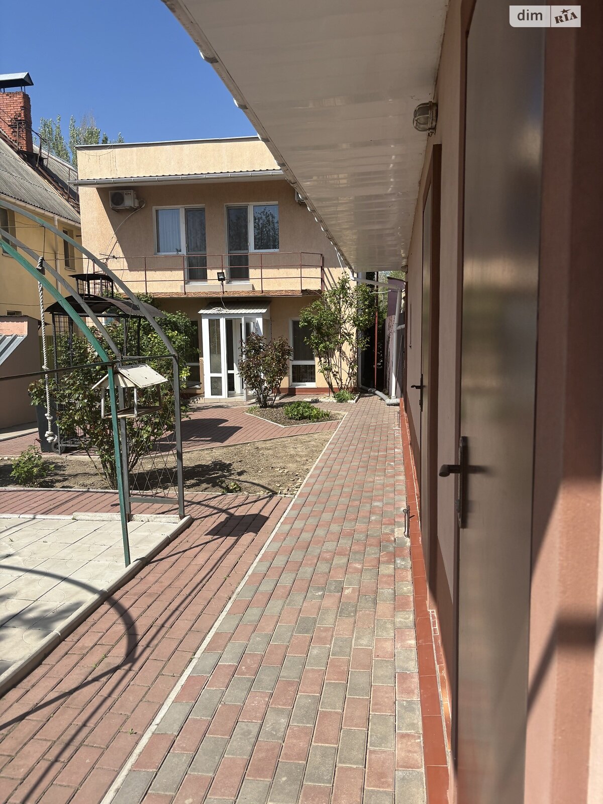 двухэтажный дом, 140 кв. м, кирпич. Продажа в Николаеве район Центр фото 1 двухэтажный дом, 140 кв. м, кирпич. Продажа в Николаеве район Центр фото 1