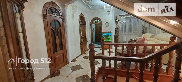 трехэтажный дом с балконом, 338.5 кв. м, кирпич. Продажа в Николаеве район Центральный фото 1 трехэтажный дом с балконом, 338.5 кв. м, кирпич. Продажа в Николаеве район Центральный фото 1