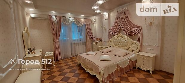 трехэтажный дом с балконом, 338.5 кв. м, кирпич. Продажа в Николаеве район Центральный фото 1 трехэтажный дом с балконом, 338.5 кв. м, кирпич. Продажа в Николаеве район Центральный фото 1
