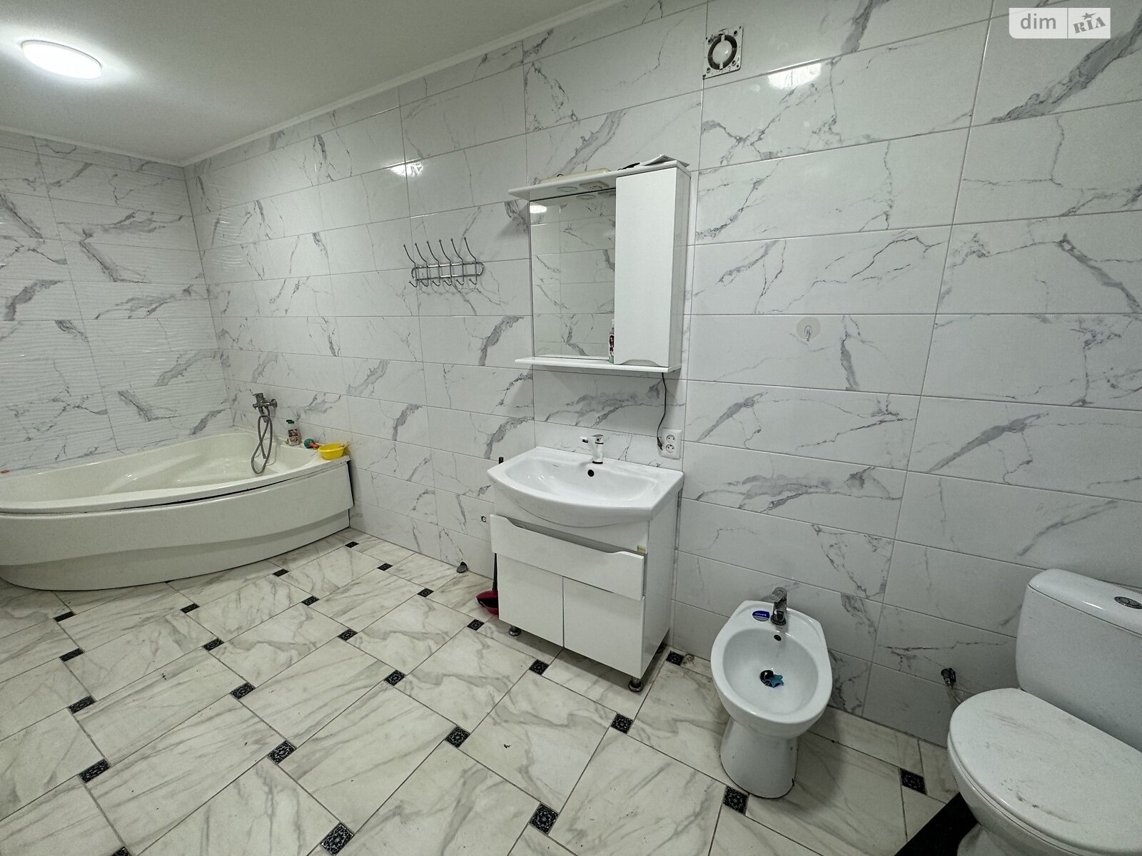 двоповерховий будинок з балконом, 188.6 кв. м, бутовий камінь. Продаж в Миколаєві, район Центральний фото 1 двоповерховий будинок з балконом, 188.6 кв. м, бутовий камінь. Продаж в Миколаєві, район Центральний фото 1