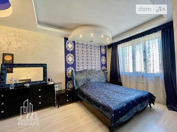 триповерховий будинок, 270 кв. м, цегла. Продаж в Миколаєві, район Центральний фото 1 триповерховий будинок, 270 кв. м, цегла. Продаж в Миколаєві, район Центральний фото 1