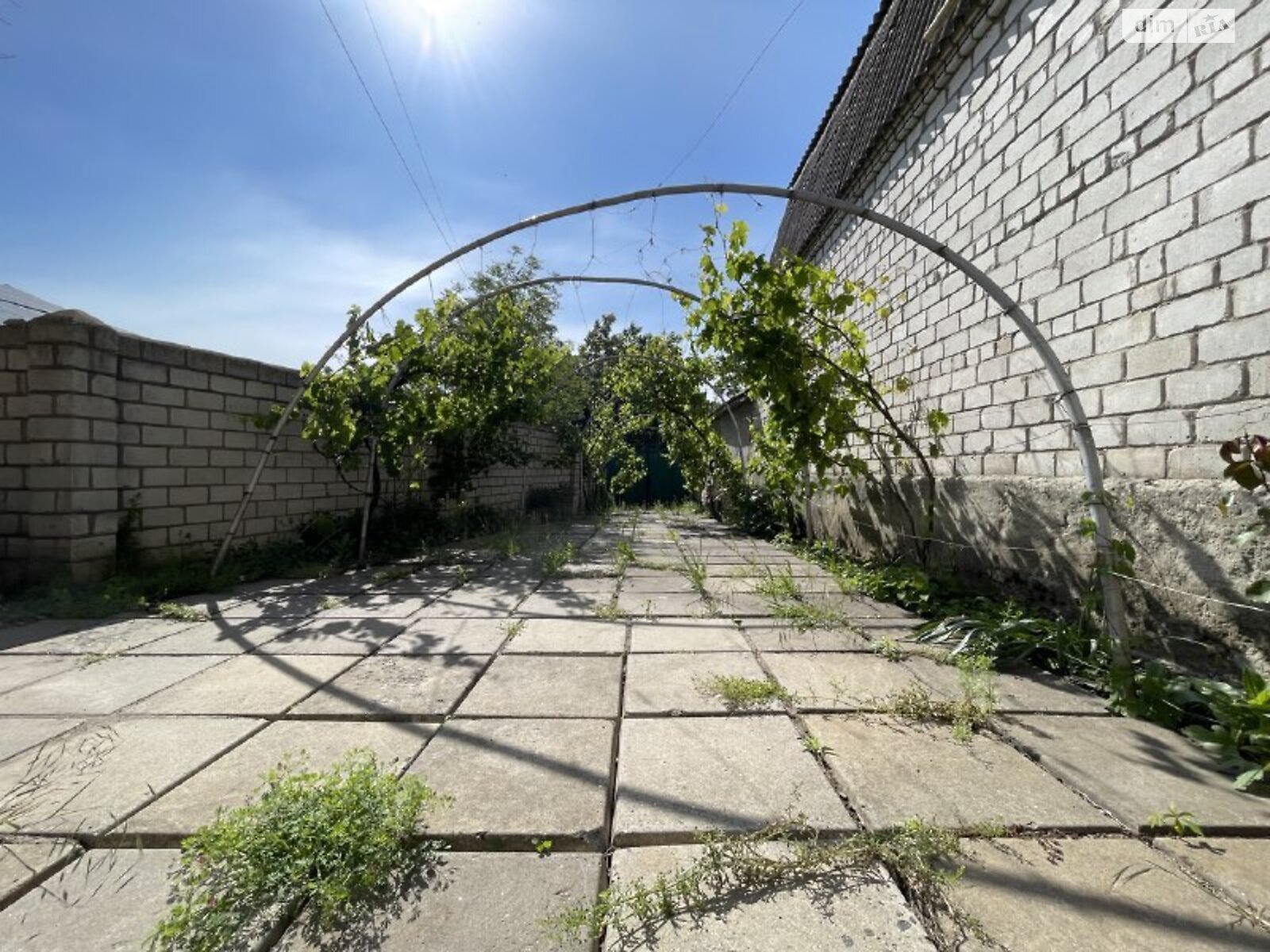 триповерховий будинок з опаленням, 200 кв. м, цегла. Продаж в Миколаєві, район Центральний фото 1 триповерховий будинок з опаленням, 200 кв. м, цегла. Продаж в Миколаєві, район Центральний фото 1