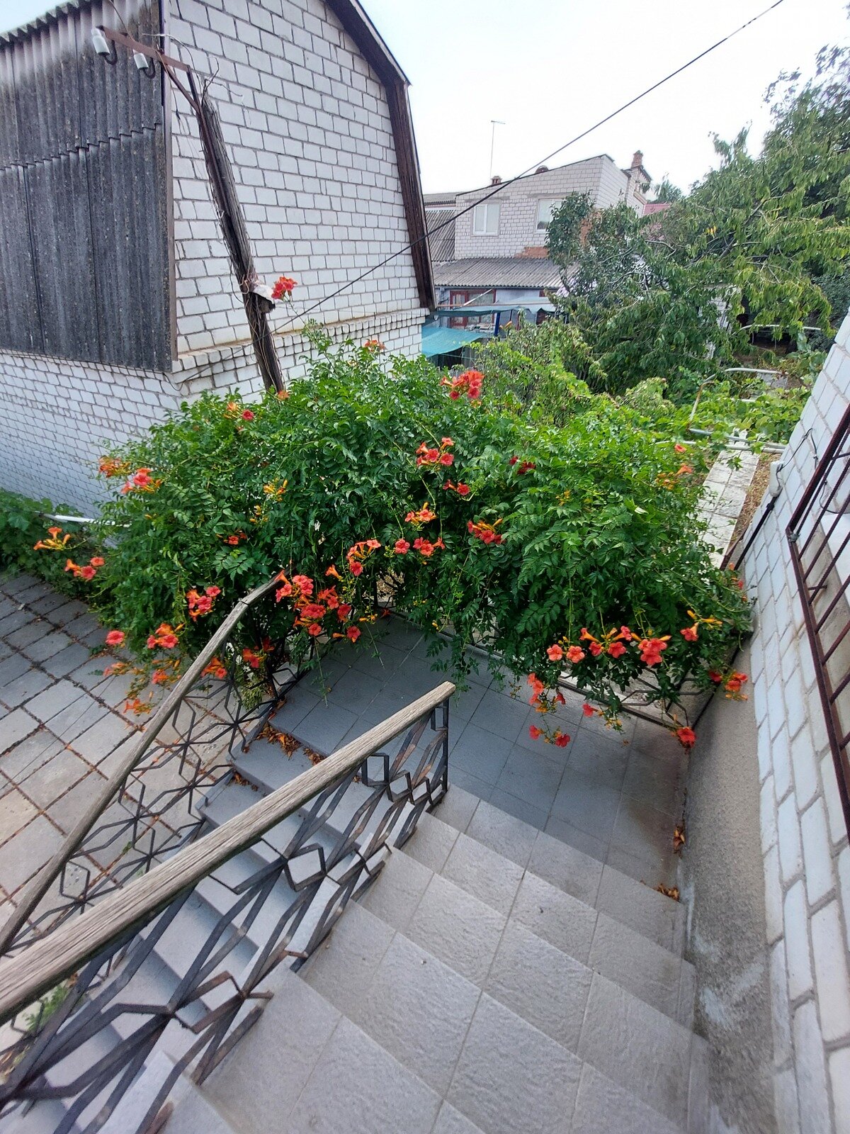 двоповерховий будинок з балконом, 200.2 кв. м, бутовий камінь. Продаж в Миколаєві, район Центральний фото 1 двоповерховий будинок з балконом, 200.2 кв. м, бутовий камінь. Продаж в Миколаєві, район Центральний фото 1