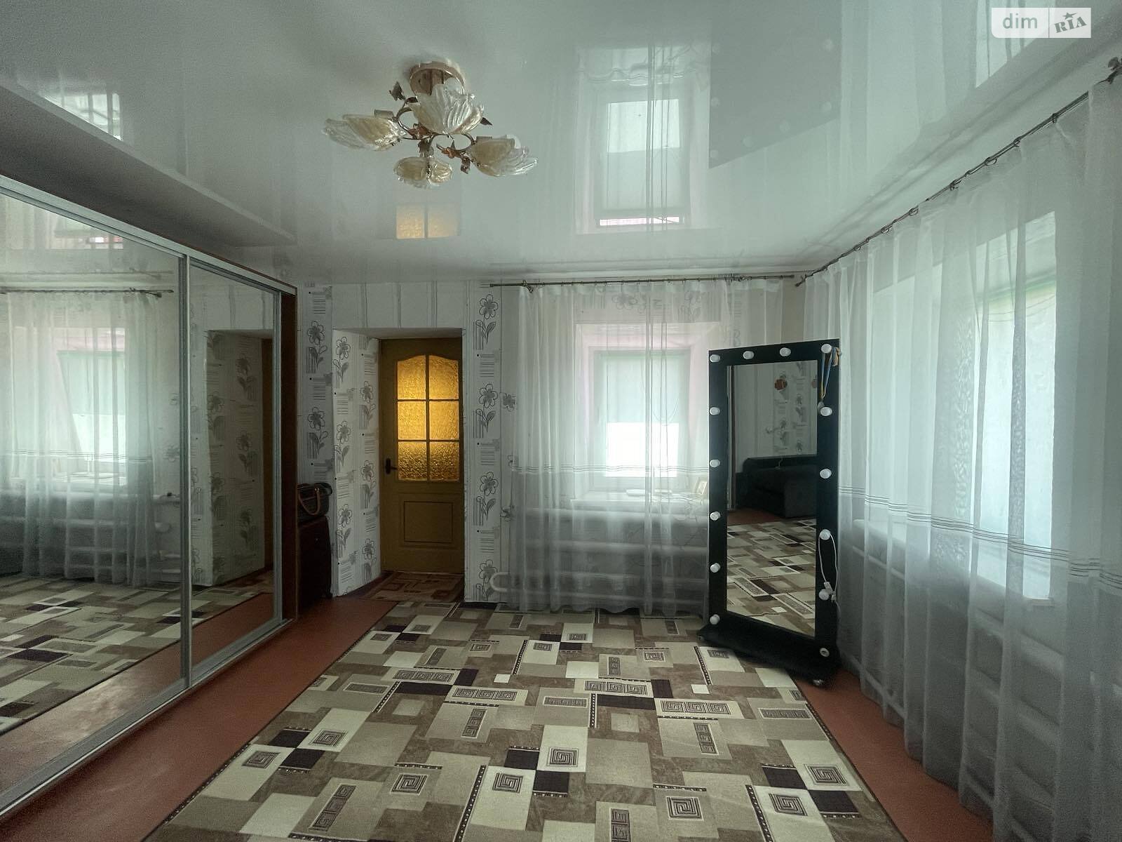 одноэтажный дом с гаражом, 61.1 кв. м, ракушечник (ракушняк). Продажа в Николаеве район Центральный фото 1 одноэтажный дом с гаражом, 61.1 кв. м, ракушечник (ракушняк). Продажа в Николаеве район Центральный фото 1