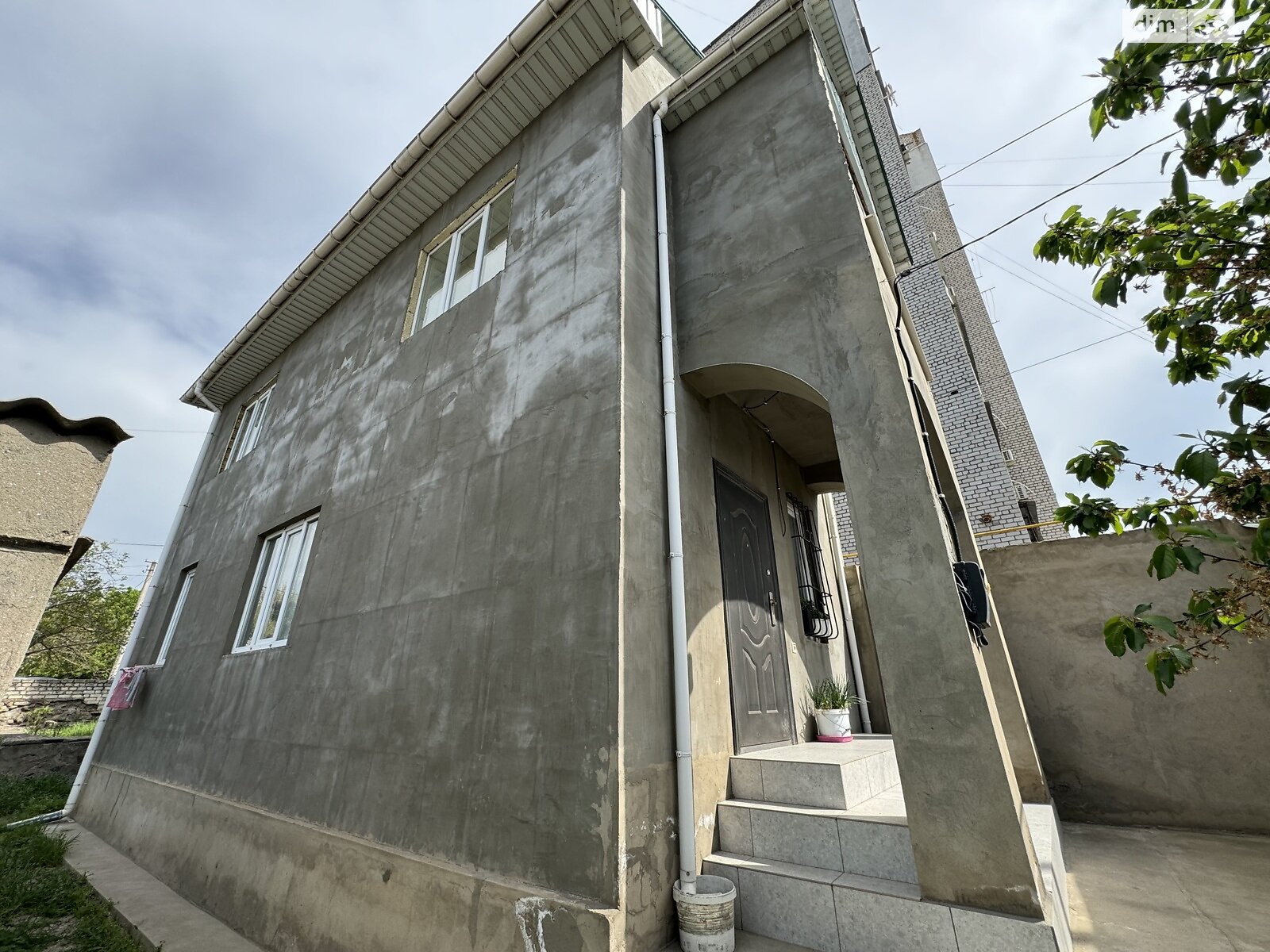 двухэтажный дом с балконом, 72 кв. м, инкерманский камень. Продажа в Николаеве район Центральный фото 1