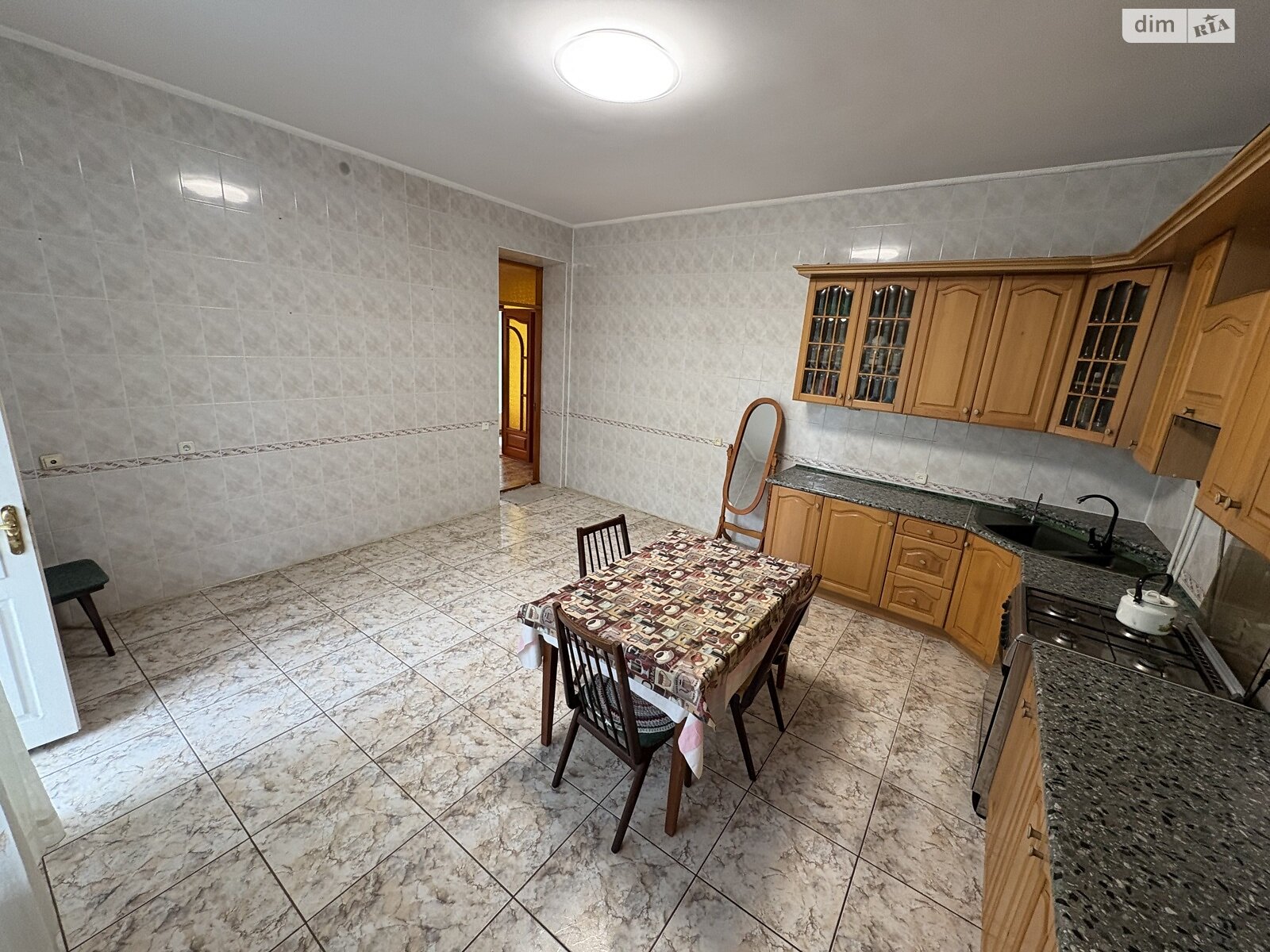 двухэтажный дом с верандой, 250 кв. м, инкерманский камень. Продажа в Николаеве район Центральный фото 1 двухэтажный дом с верандой, 250 кв. м, инкерманский камень. Продажа в Николаеве район Центральный фото 1