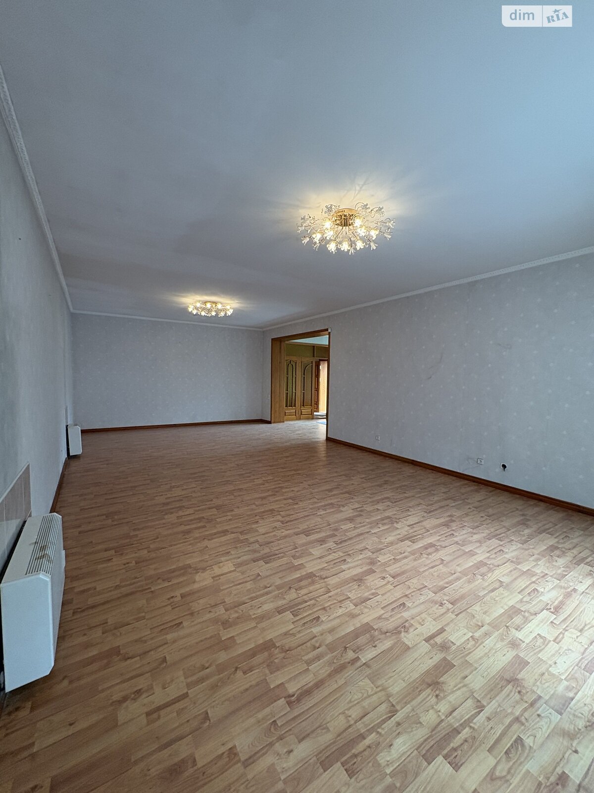 двухэтажный дом с верандой, 250 кв. м, инкерманский камень. Продажа в Николаеве район Центральный фото 1 двухэтажный дом с верандой, 250 кв. м, инкерманский камень. Продажа в Николаеве район Центральный фото 1