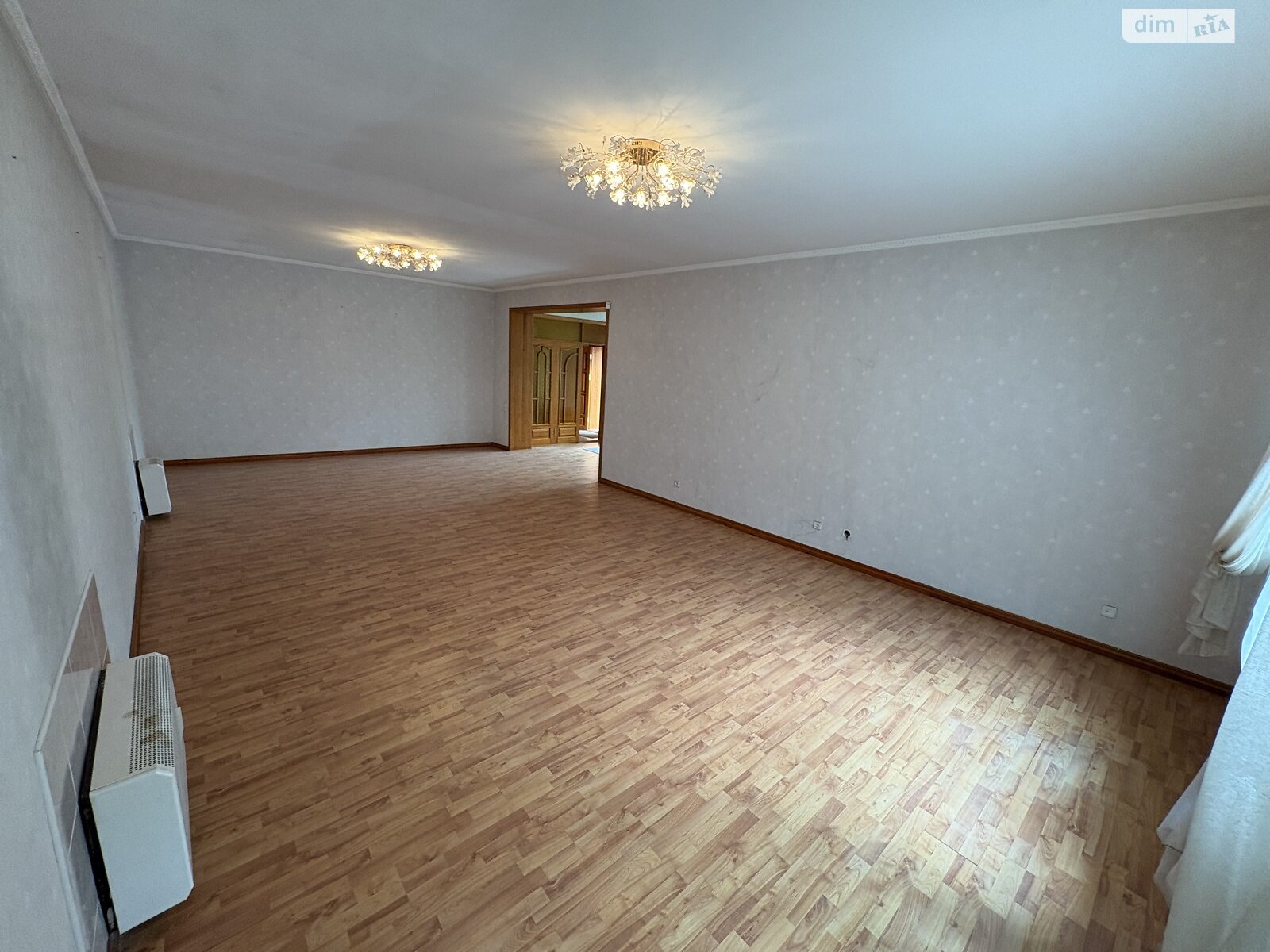 двухэтажный дом с верандой, 250 кв. м, инкерманский камень. Продажа в Николаеве район Центральный фото 1 двухэтажный дом с верандой, 250 кв. м, инкерманский камень. Продажа в Николаеве район Центральный фото 1