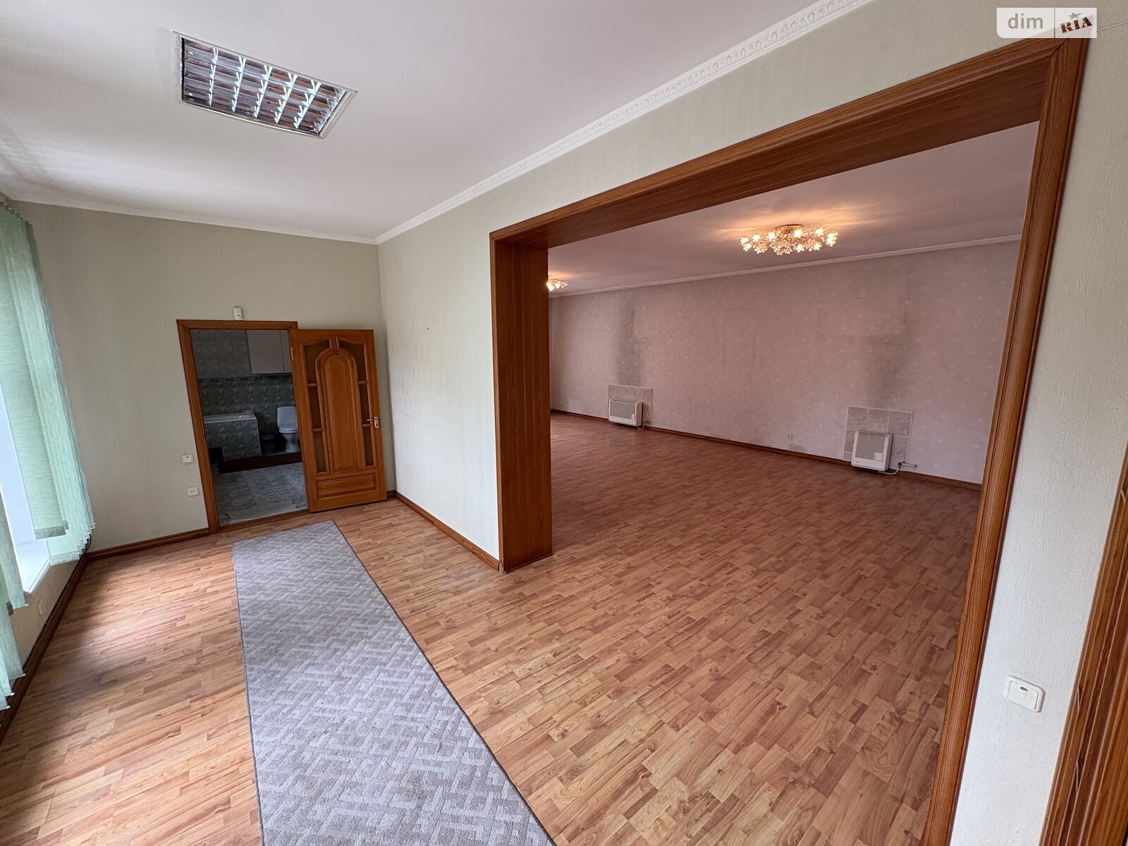 двухэтажный дом с верандой, 250 кв. м, инкерманский камень. Продажа в Николаеве район Центральный фото 1 двухэтажный дом с верандой, 250 кв. м, инкерманский камень. Продажа в Николаеве район Центральный фото 1