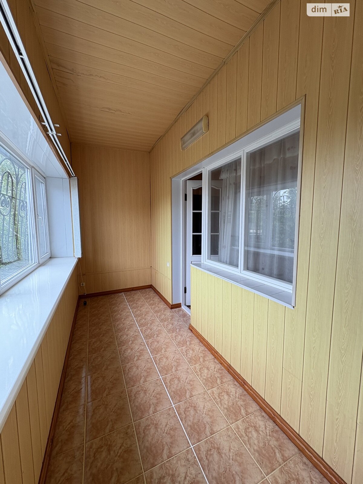 двухэтажный дом с верандой, 250 кв. м, инкерманский камень. Продажа в Николаеве район Центральный фото 1 двухэтажный дом с верандой, 250 кв. м, инкерманский камень. Продажа в Николаеве район Центральный фото 1