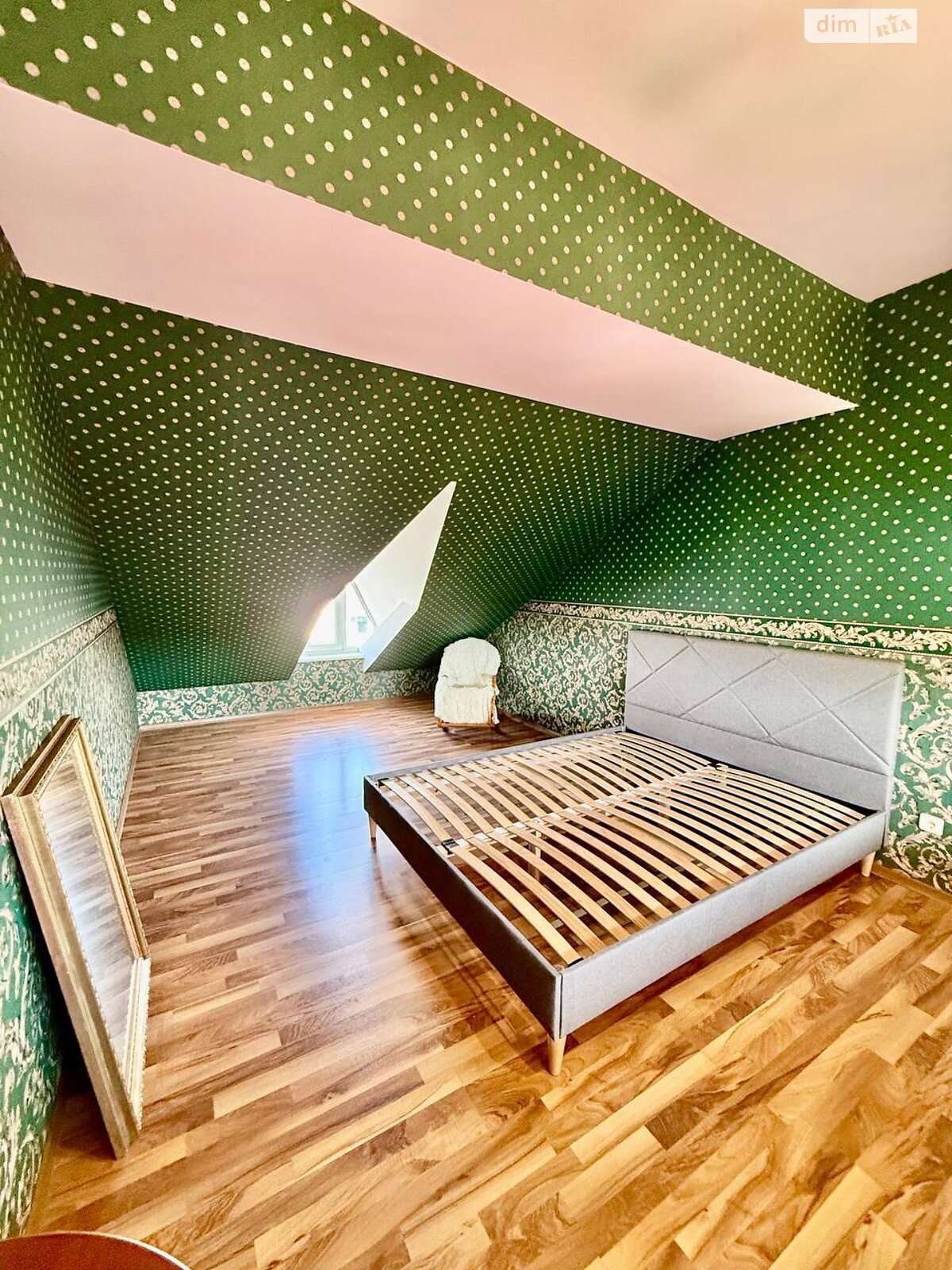 четырехэтажный дом с гаражом, 303.6 кв. м, кирпич. Продажа в Николаеве район Центральный фото 1 четырехэтажный дом с гаражом, 303.6 кв. м, кирпич. Продажа в Николаеве район Центральный фото 1