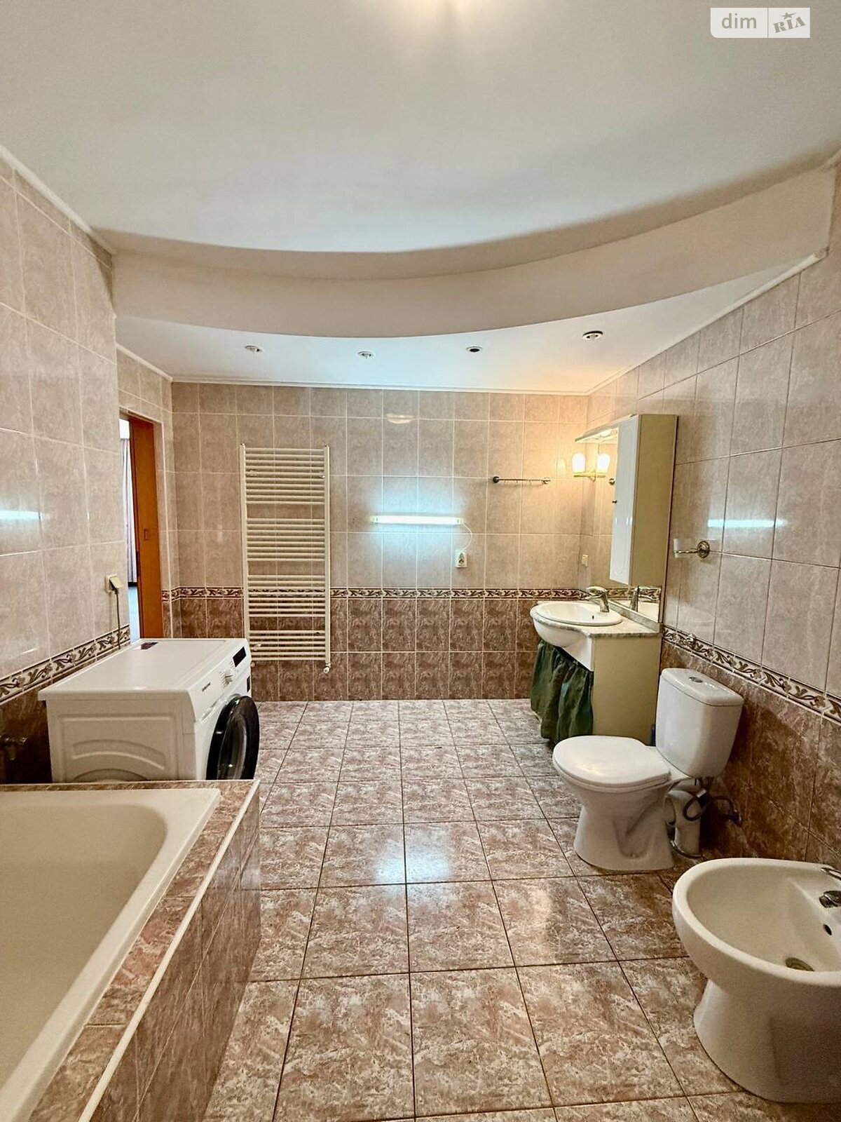четырехэтажный дом с гаражом, 303.6 кв. м, кирпич. Продажа в Николаеве район Центральный фото 1 четырехэтажный дом с гаражом, 303.6 кв. м, кирпич. Продажа в Николаеве район Центральный фото 1