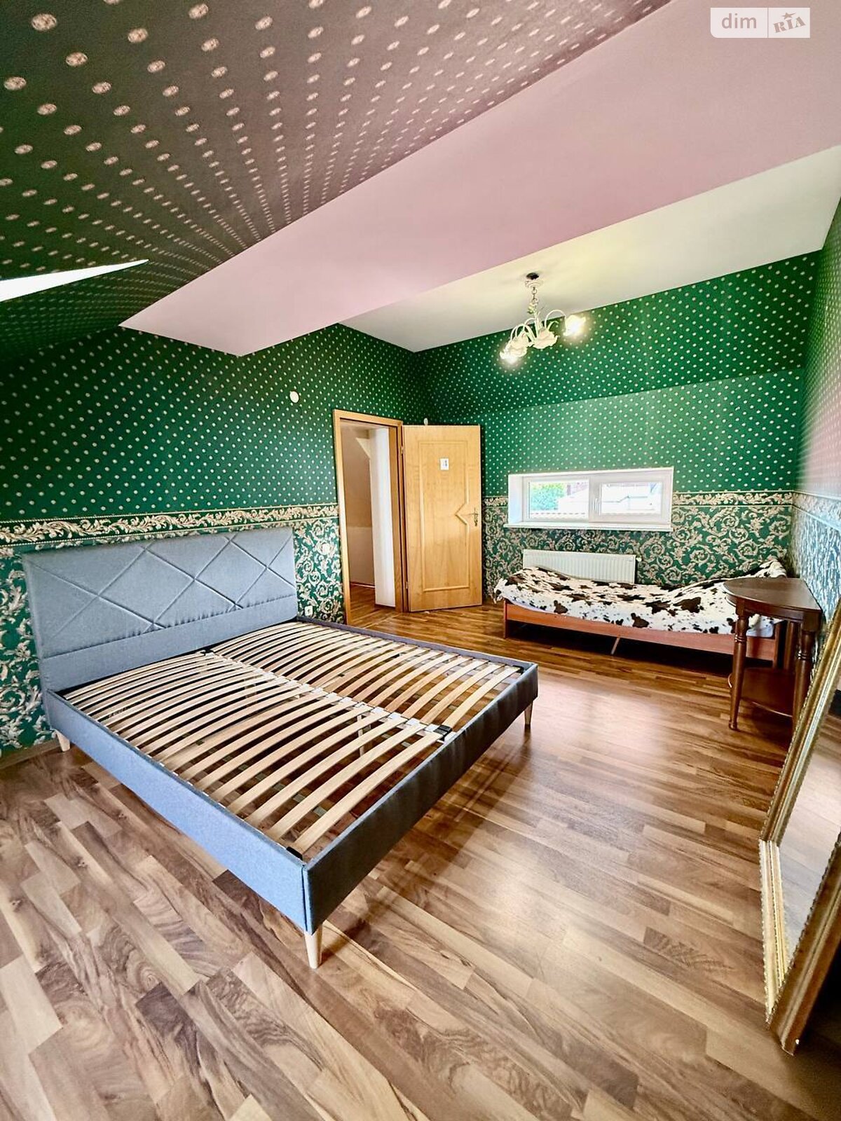 четырехэтажный дом с гаражом, 303.6 кв. м, кирпич. Продажа в Николаеве район Центральный фото 1 четырехэтажный дом с гаражом, 303.6 кв. м, кирпич. Продажа в Николаеве район Центральный фото 1