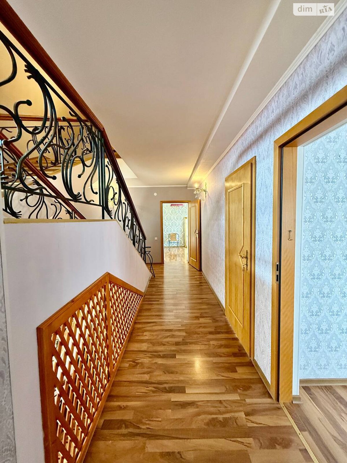 четырехэтажный дом с гаражом, 303.6 кв. м, кирпич. Продажа в Николаеве район Центральный фото 1 четырехэтажный дом с гаражом, 303.6 кв. м, кирпич. Продажа в Николаеве район Центральный фото 1