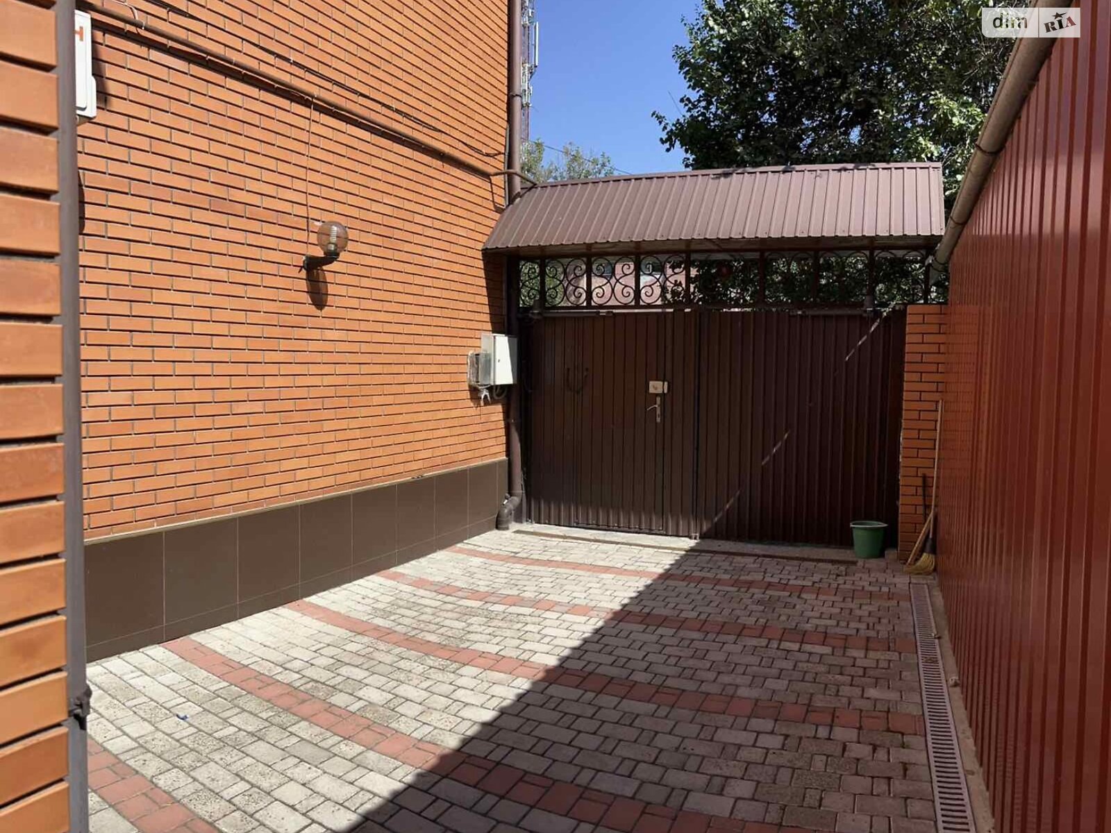 двухэтажный дом с гаражом, 157.1 кв. м, пеноблок. Продажа в Николаеве район Центральный фото 1 двухэтажный дом с гаражом, 157.1 кв. м, пеноблок. Продажа в Николаеве район Центральный фото 1