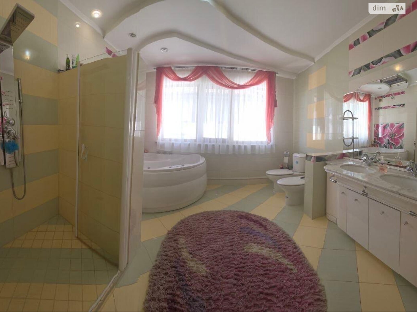 трехэтажный дом с верандой, 425.5 кв. м, ракушечник (ракушняк). Продажа в Николаеве район Варваровка фото 1 трехэтажный дом с верандой, 425.5 кв. м, ракушечник (ракушняк). Продажа в Николаеве район Варваровка фото 1