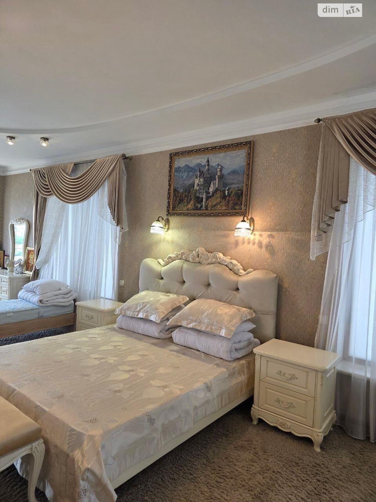 трехэтажный дом с верандой, 425.5 кв. м, ракушечник (ракушняк). Продажа в Николаеве район Варваровка фото 1 трехэтажный дом с верандой, 425.5 кв. м, ракушечник (ракушняк). Продажа в Николаеве район Варваровка фото 1