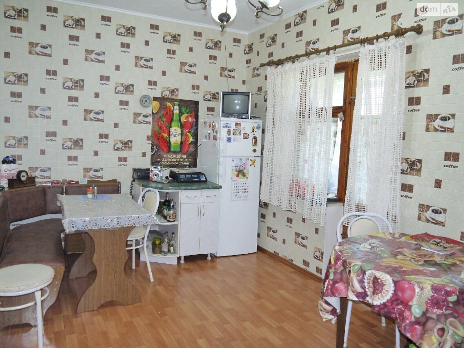 двухэтажный дом с балконом, 213 кв. м, кирпич. Продажа в Весняном фото 1