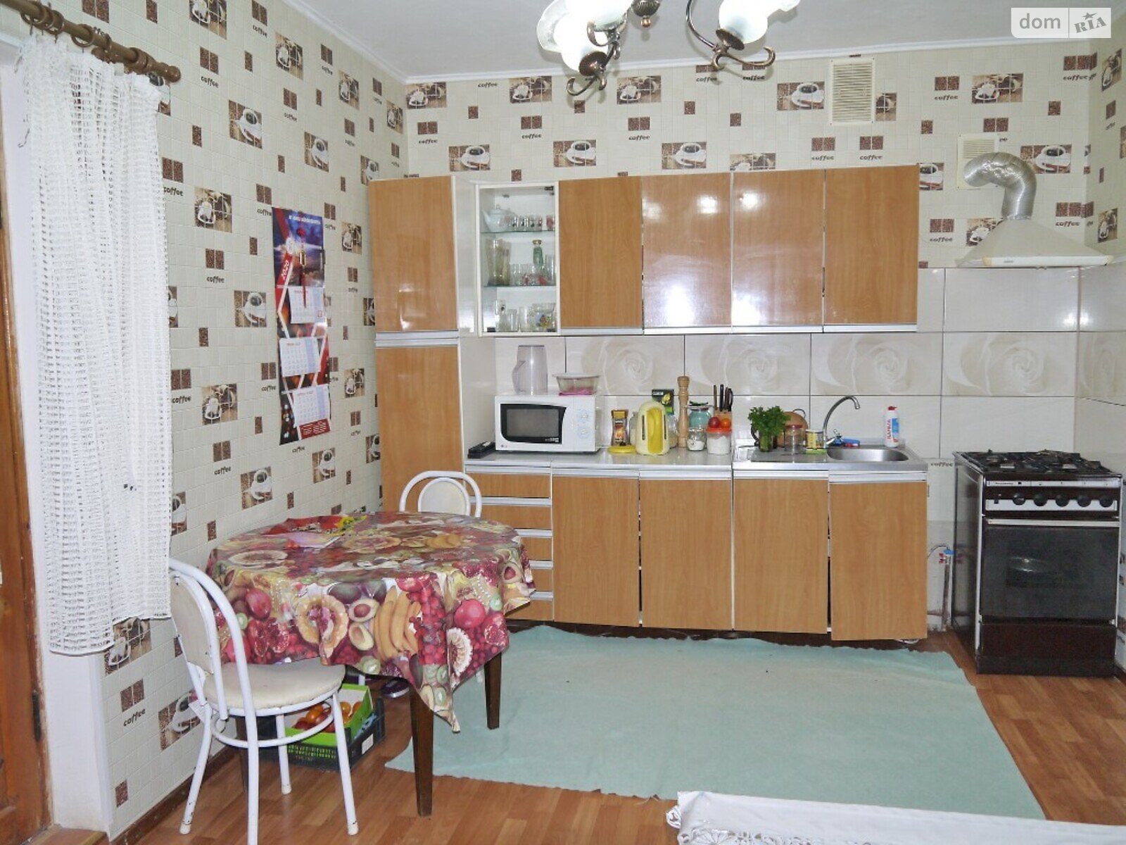 двухэтажный дом с балконом, 213 кв. м, кирпич. Продажа в Весняном фото 1