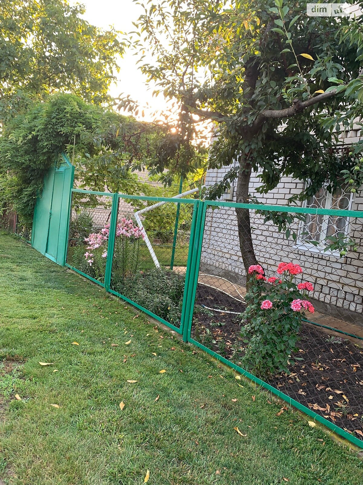 двоповерховий будинок з гаражем, 63 кв. м, цегла силікатна. Продаж в Миколаєві фото 1 двоповерховий будинок з гаражем, 63 кв. м, цегла силікатна. Продаж в Миколаєві фото 1