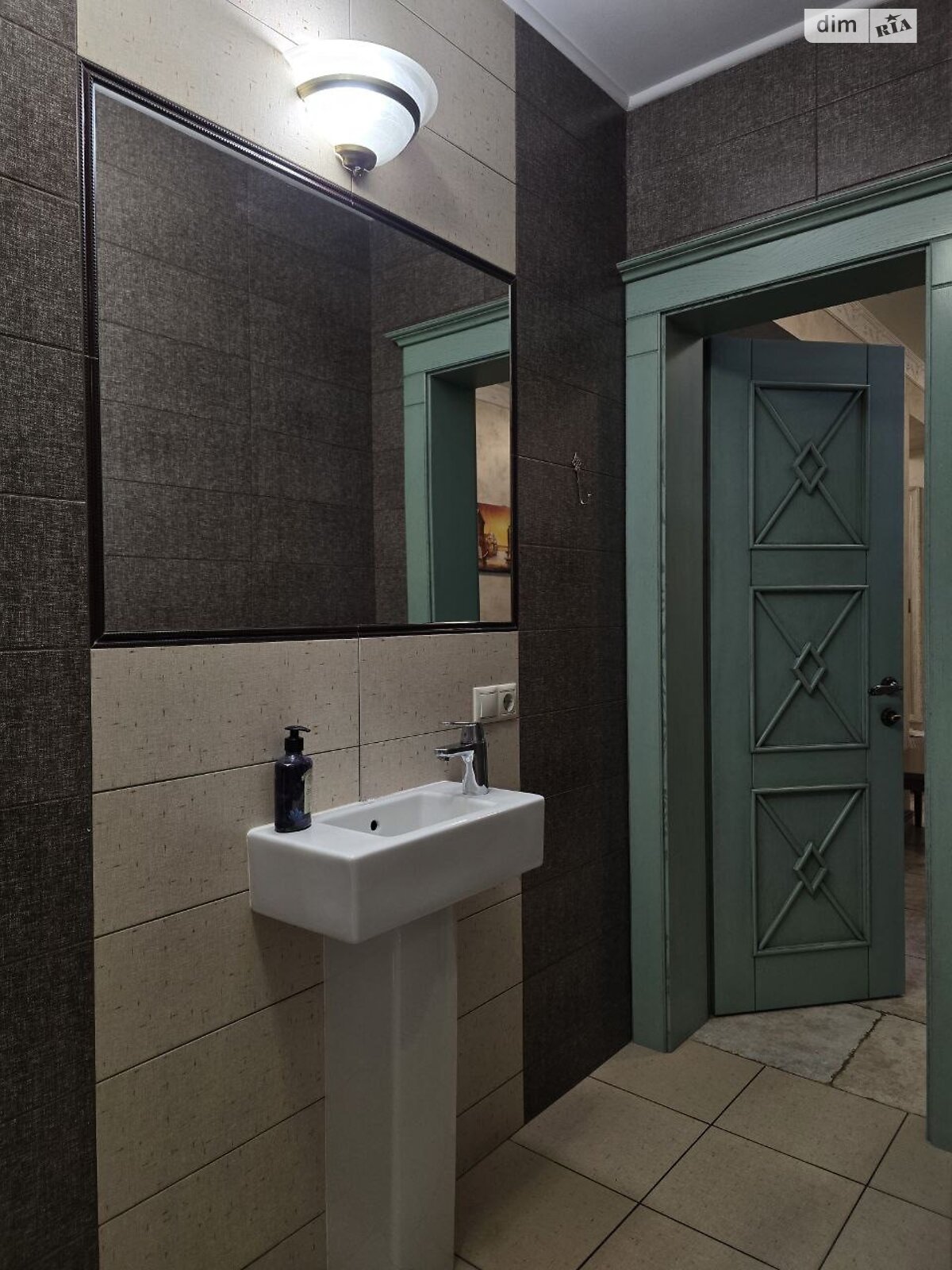 двоповерховий будинок з опаленням, 160 кв. м, керамічний блок. Продаж у Миколаївці фото 1