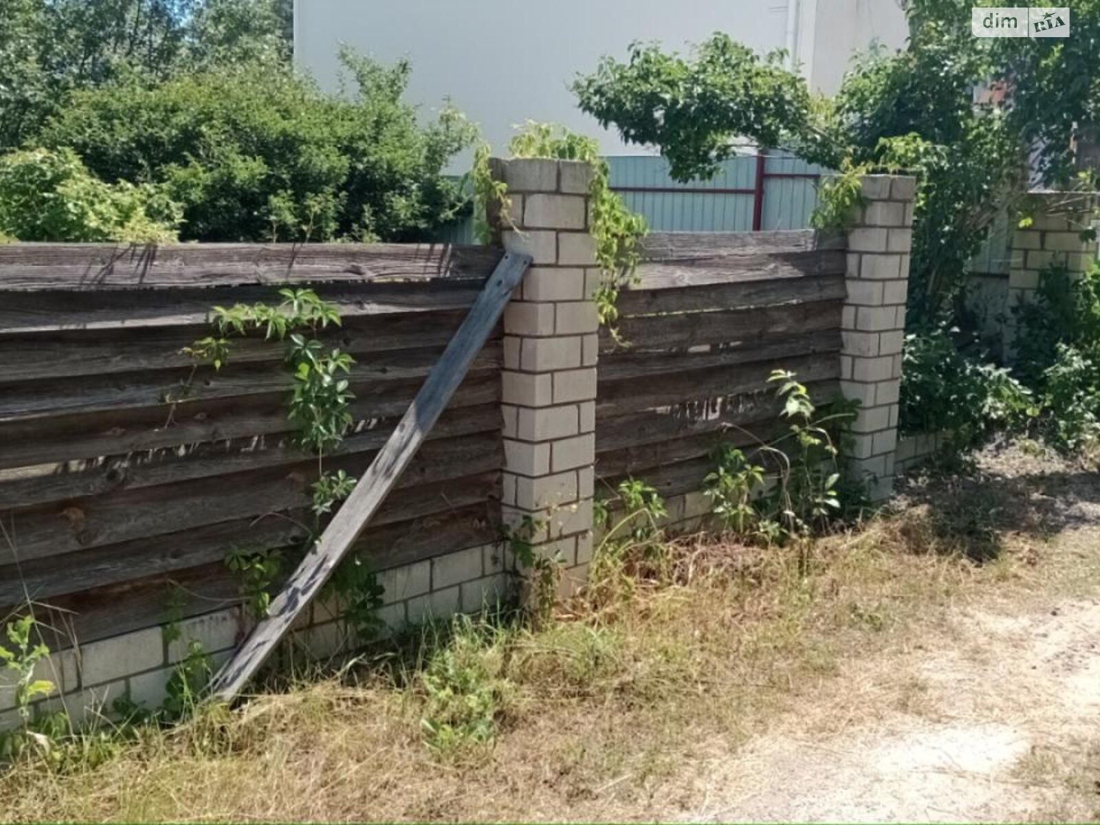 трехэтажный дом, 100 кв. м, кирпич. Продажа в Николаевке фото 1 трехэтажный дом, 100 кв. м, кирпич. Продажа в Николаевке фото 1
