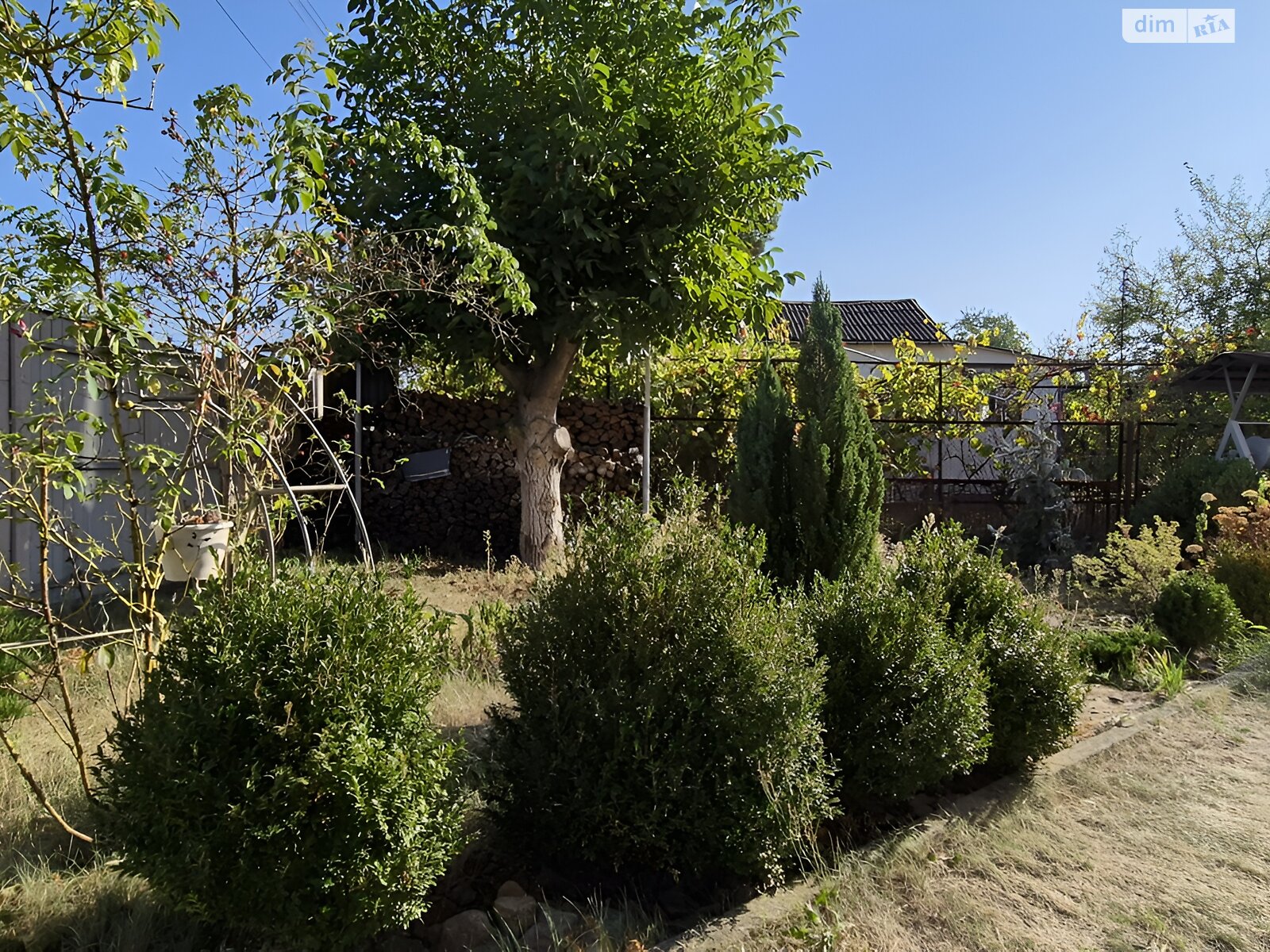 триповерховий будинок з ремонтом, 159.2 кв. м, пінобетон. Продаж у Миколаївці фото 1 триповерховий будинок з ремонтом, 159.2 кв. м, пінобетон. Продаж у Миколаївці фото 1