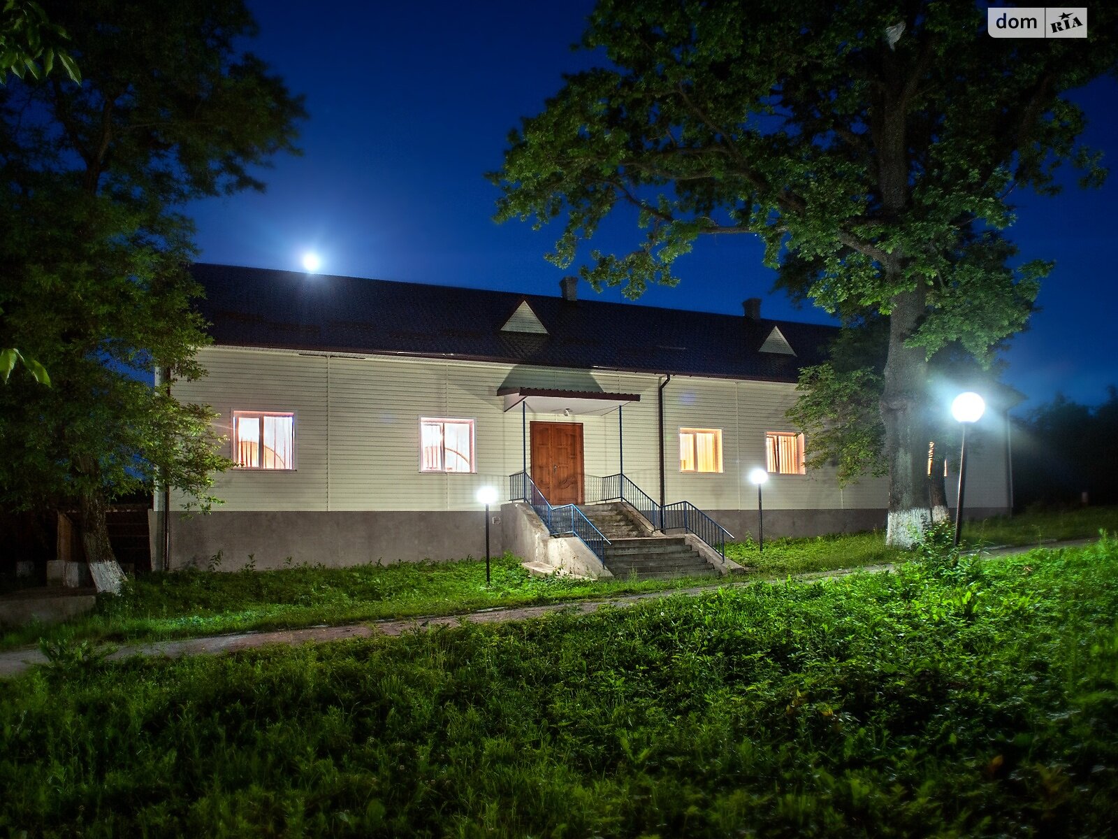 двухэтажный дом с гаражом, 353.8 кв. м, кирпич. Продажа в Нище фото 1 двухэтажный дом с гаражом, 353.8 кв. м, кирпич. Продажа в Нище фото 1