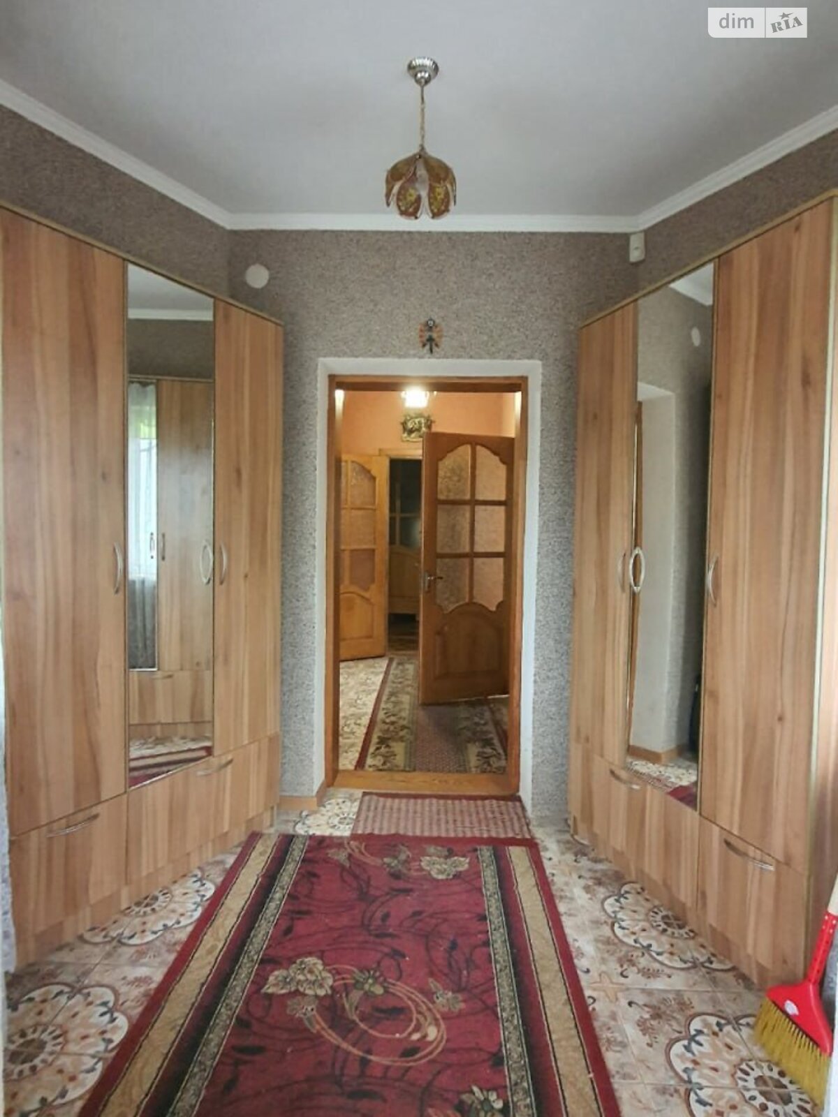 двухэтажный дом, 195 кв. м, кирпич. Продажа в Нивочине фото 1