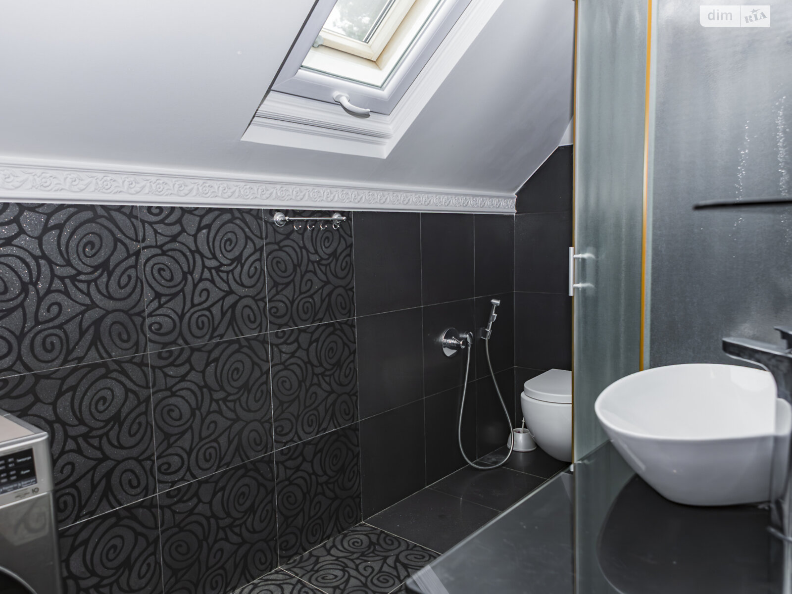 двухэтажный дом с верандой, 260 кв. м, газобетон. Продажа в Низшей Дубечне фото 1