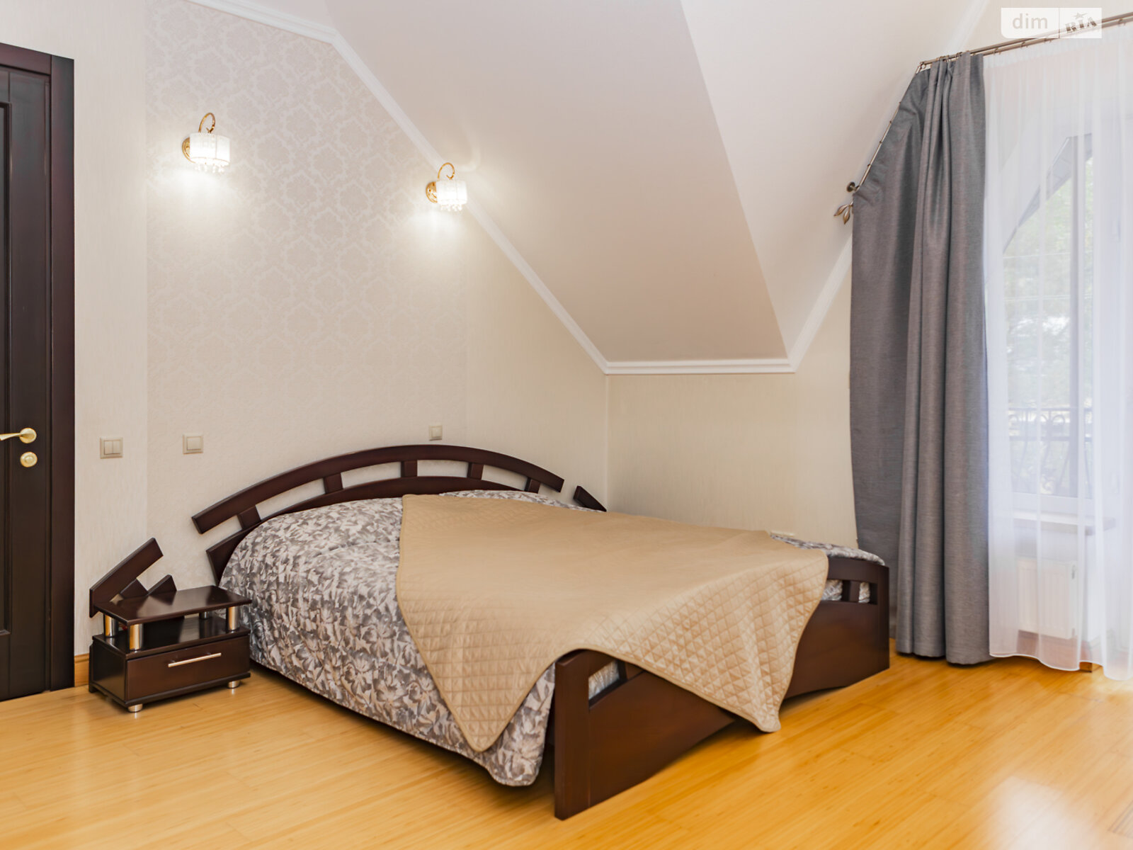 двухэтажный дом с верандой, 260 кв. м, газобетон. Продажа в Низшей Дубечне фото 1