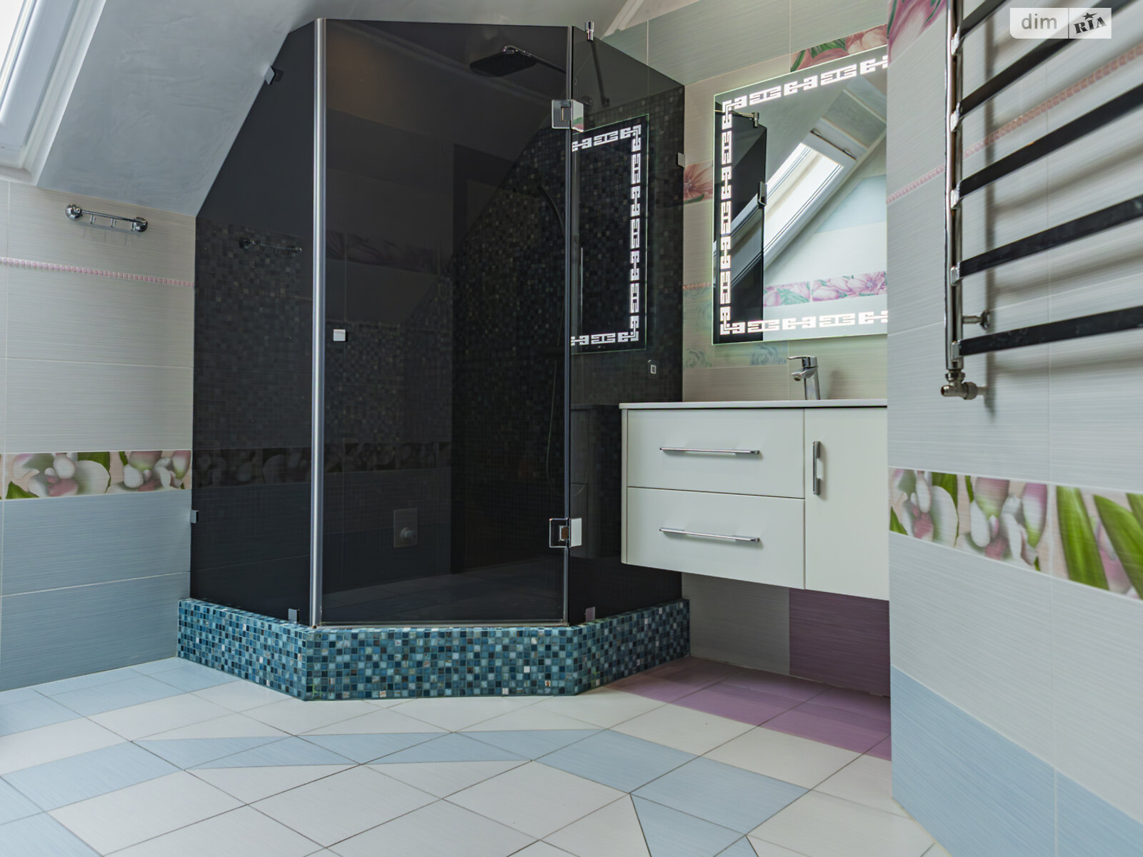 двухэтажный дом с верандой, 260 кв. м, газобетон. Продажа в Низшей Дубечне фото 1