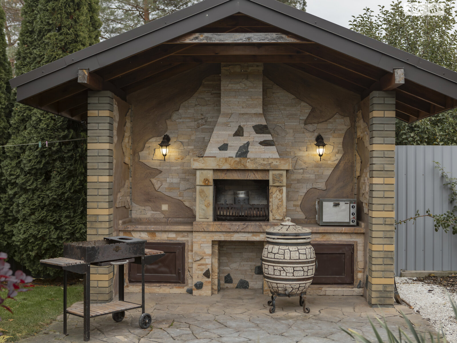 двухэтажный дом с верандой, 260 кв. м, газобетон. Продажа в Низшей Дубечне фото 1