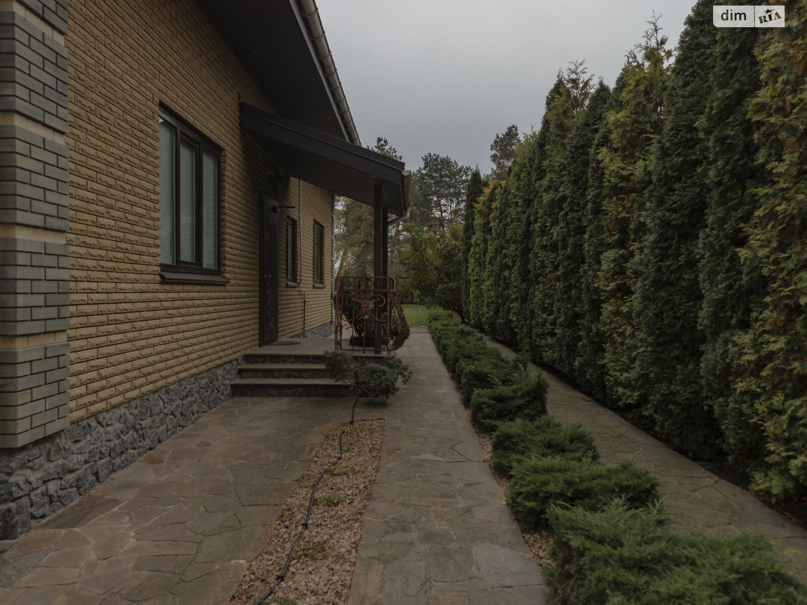 двухэтажный дом с верандой, 260 кв. м, газобетон. Продажа в Низшей Дубечне фото 1