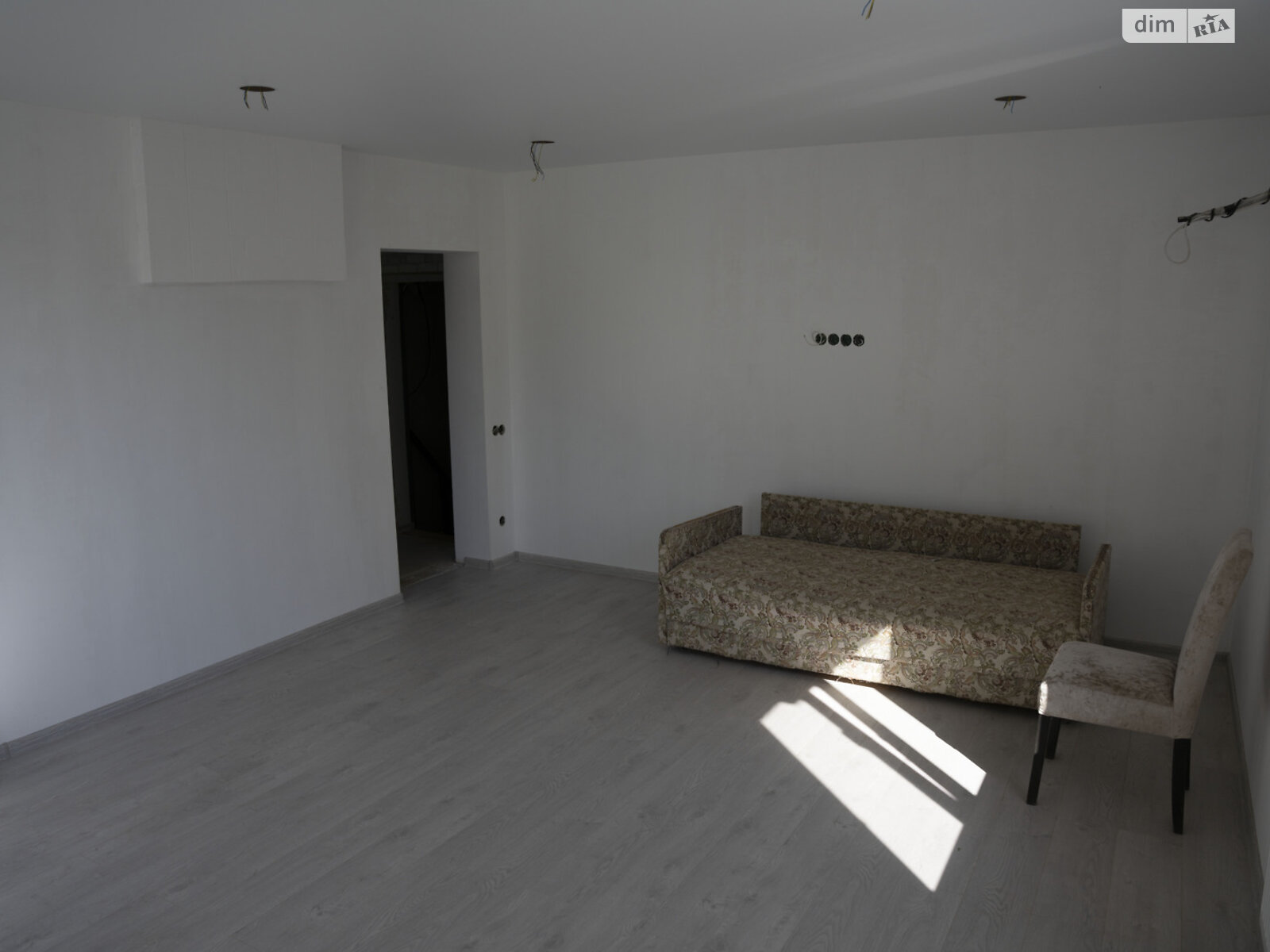 двухэтажный дом с гаражом, 152 кв. м, кирпич. Продажа в Низшей Дубечне фото 1