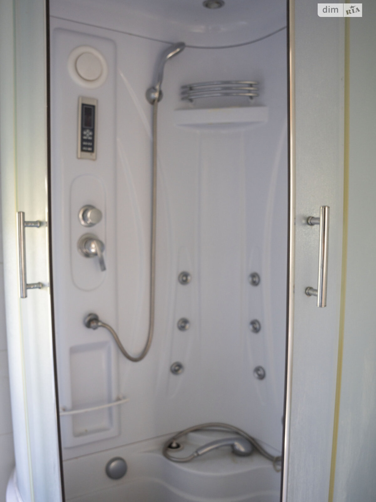 двухэтажный дом с гаражом, 152 кв. м, кирпич. Продажа в Низшей Дубечне фото 1