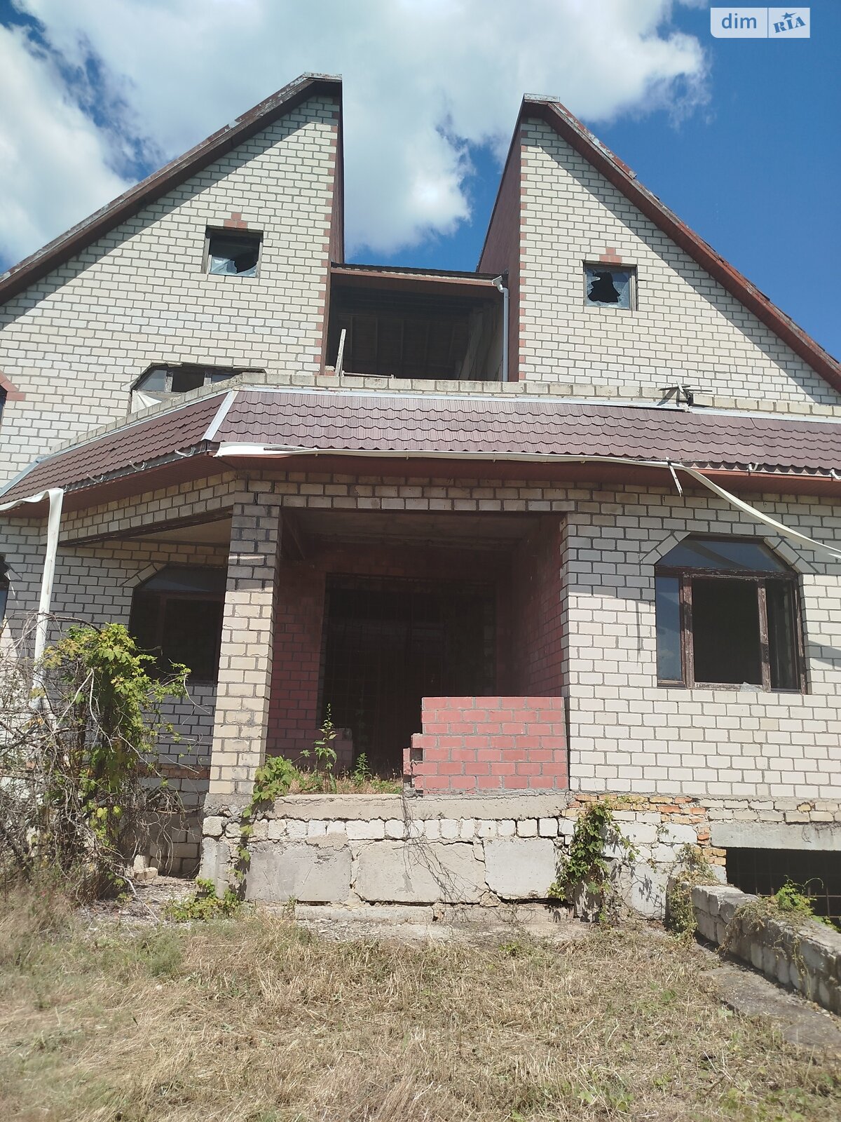 трехэтажный дом, 787 кв. м, кирпич. Продажа в Новой Дофиновке фото 1 трехэтажный дом, 787 кв. м, кирпич. Продажа в Новой Дофиновке фото 1