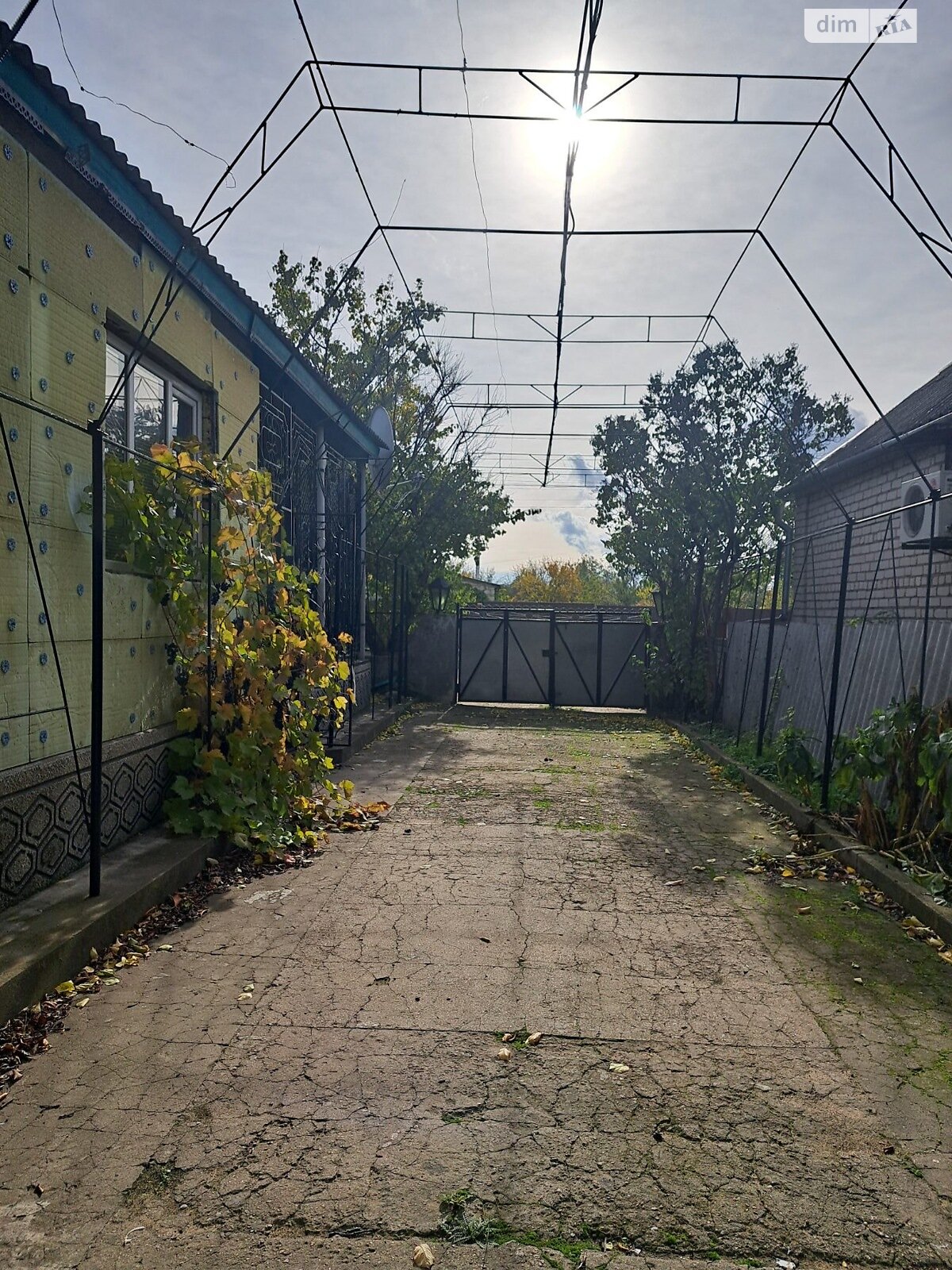 двухэтажный дом с гаражом, 79.3 кв. м, кирпич. Продажа в НоваяОдессе фото 1