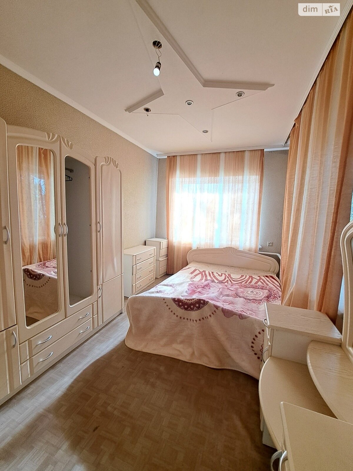 двухэтажный дом с гаражом, 79.3 кв. м, кирпич. Продажа в НоваяОдессе фото 1