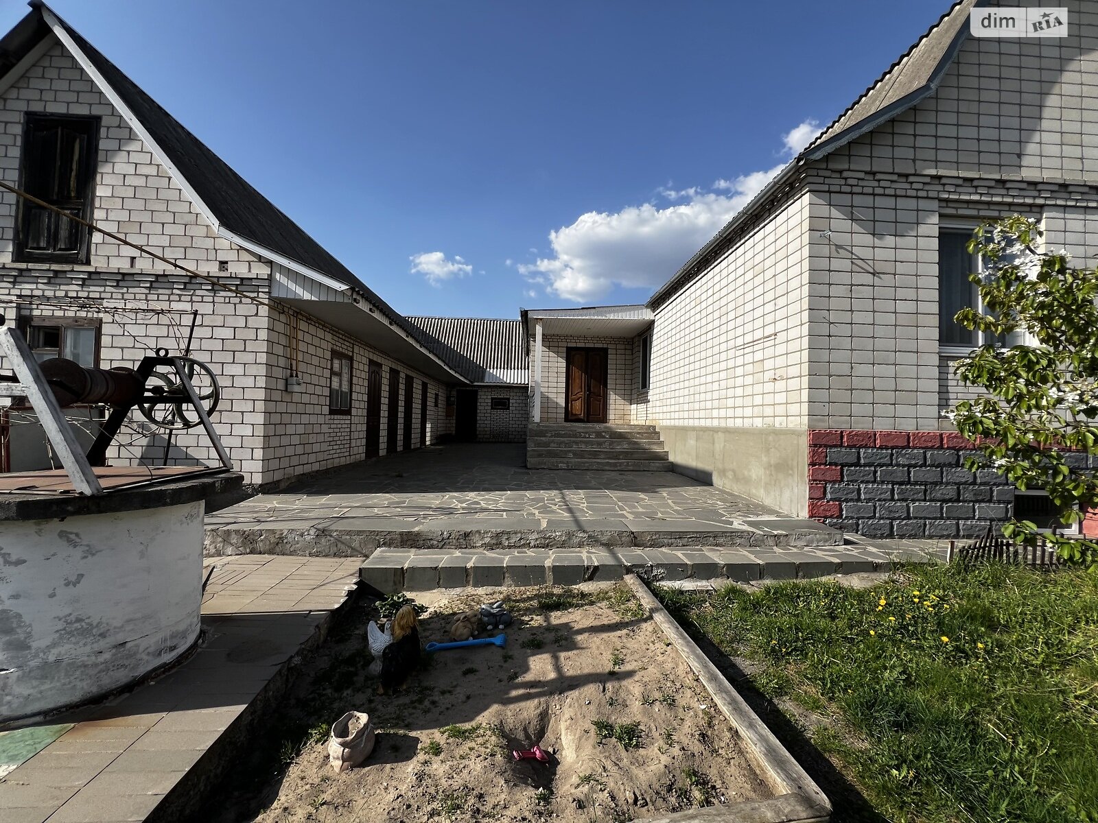 одноэтажный дом с верандой, 216.9 кв. м, кирпич. Продажа в Новой Прилуке фото 1 одноэтажный дом с верандой, 216.9 кв. м, кирпич. Продажа в Новой Прилуке фото 1