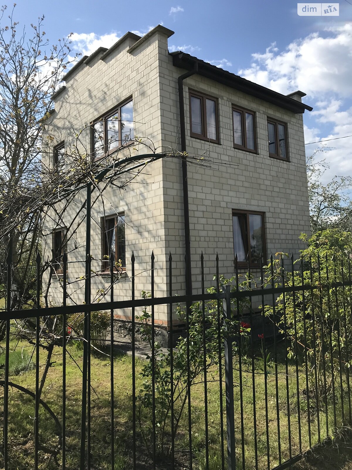 двухэтажный дом, 62 кв. м, кирпич. Продажа в Новой Украинке фото 1