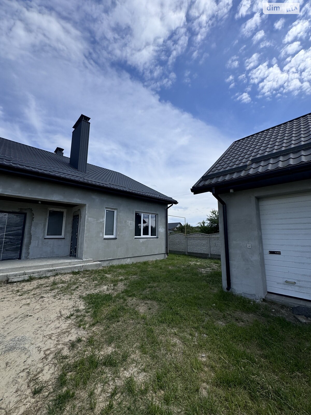 двухэтажный дом с гаражом, 200 кв. м, кирпич. Продажа в Новой Украинке фото 1 двухэтажный дом с гаражом, 200 кв. м, кирпич. Продажа в Новой Украинке фото 1