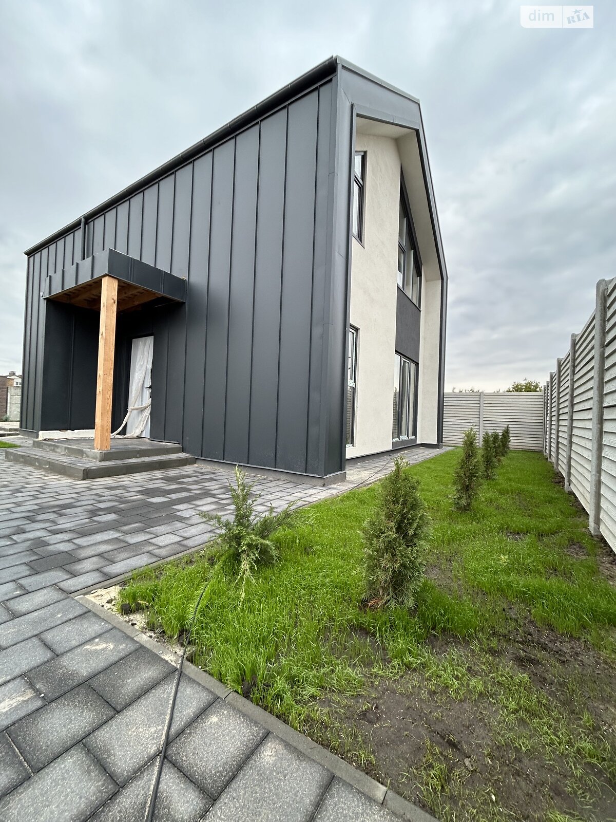 двоповерховий будинок з опаленням, 136.5 кв. м, СІП. Продаж у Новоолександрівці фото 1 двоповерховий будинок з опаленням, 136.5 кв. м, СІП. Продаж у Новоолександрівці фото 1