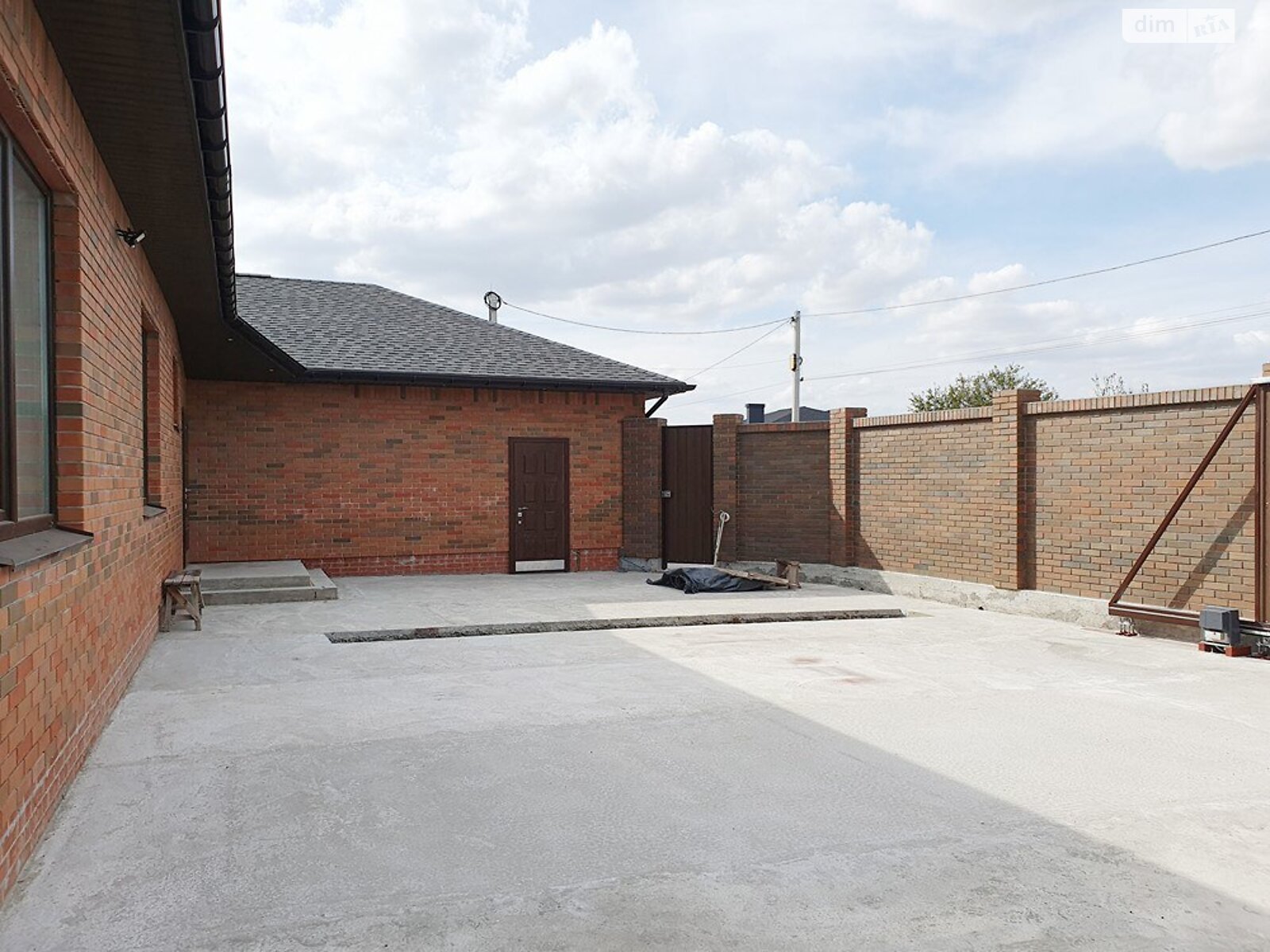 одноповерховий будинок без меблів, 230 кв. м, цегла. Продаж у Новоолександрівці фото 1 одноповерховий будинок без меблів, 230 кв. м, цегла. Продаж у Новоолександрівці фото 1