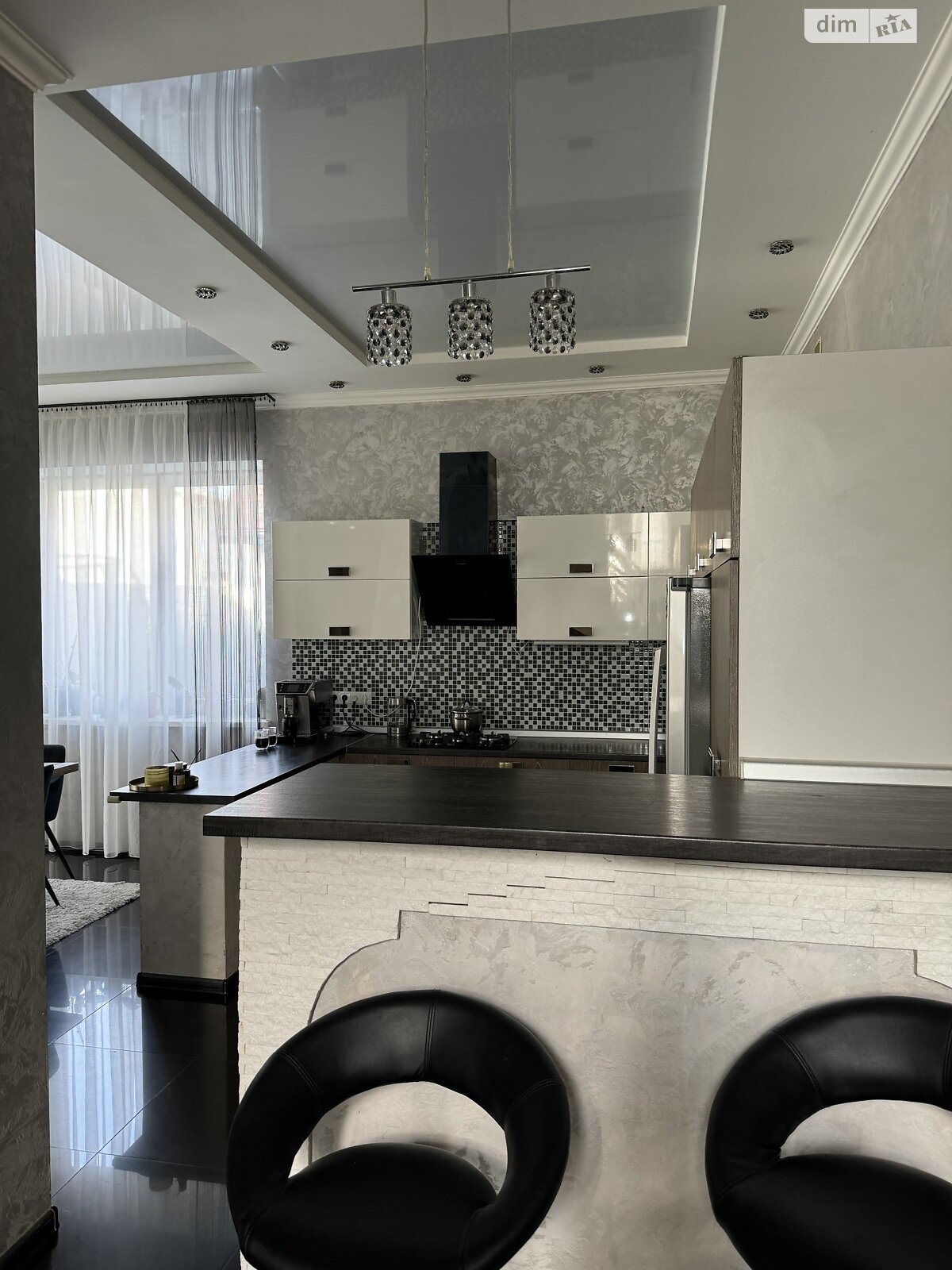 двухэтажный дом с верандой, 220.4 кв. м, газобетон. Продажа в Новоалександровке фото 1 двухэтажный дом с верандой, 220.4 кв. м, газобетон. Продажа в Новоалександровке фото 1