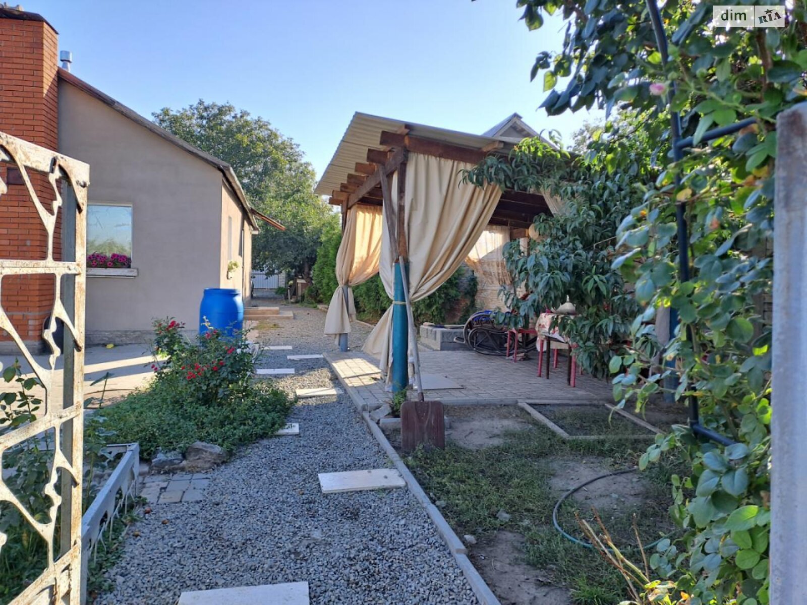 одноэтажный дом с гаражом, 67.9 кв. м, кирпич. Продажа в Новоалександровке фото 1 одноэтажный дом с гаражом, 67.9 кв. м, кирпич. Продажа в Новоалександровке фото 1